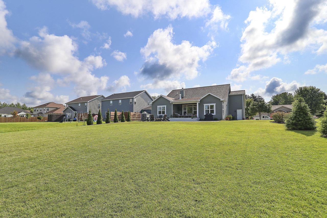 1540 Serena LANE