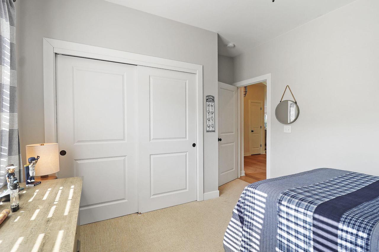 1540 Serena LANE