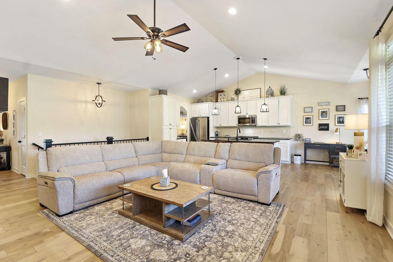 1540 Serena LANE