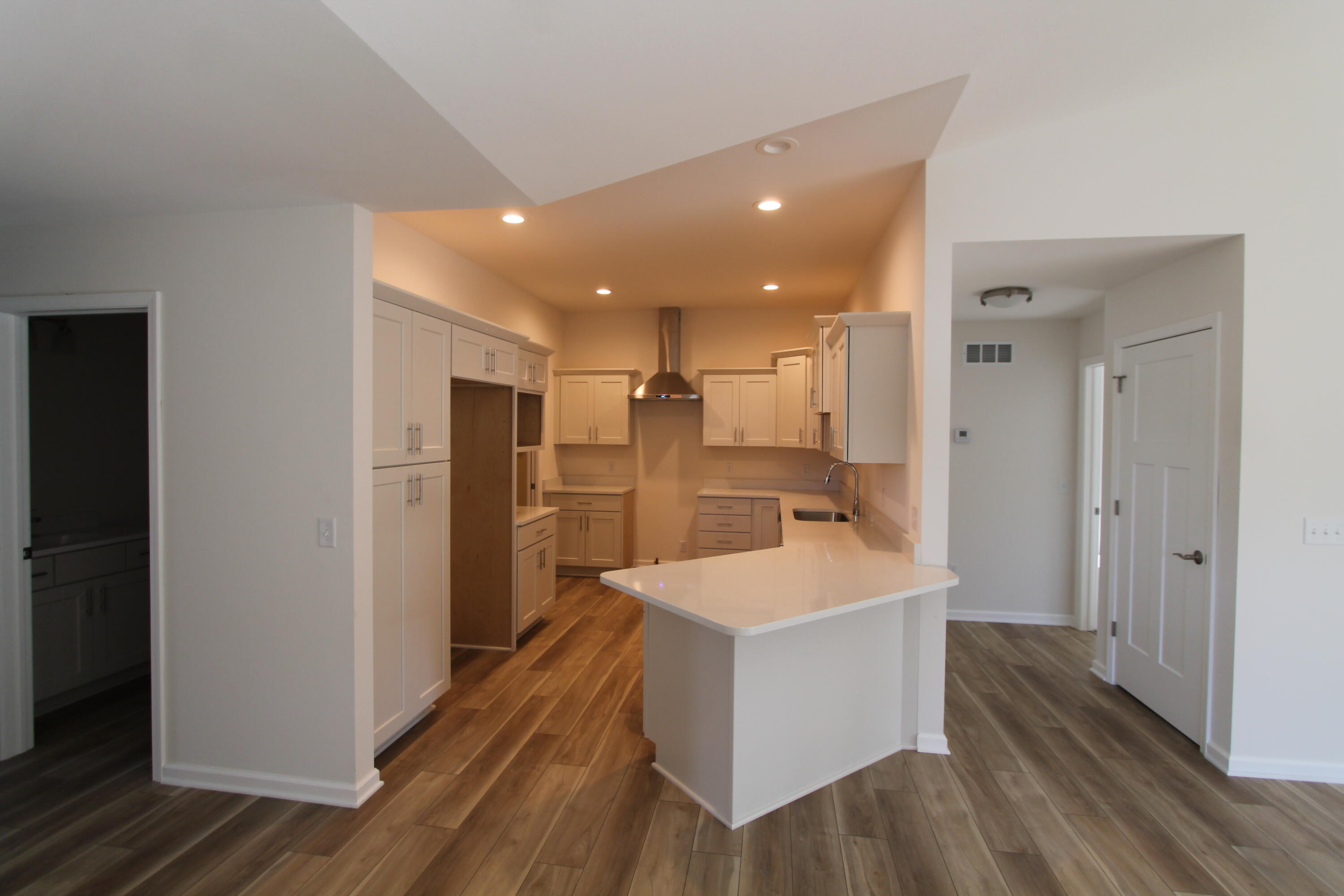 310 N Trailview Cir