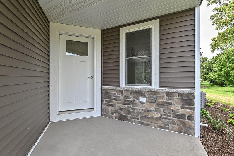 310 N Trailview Cir