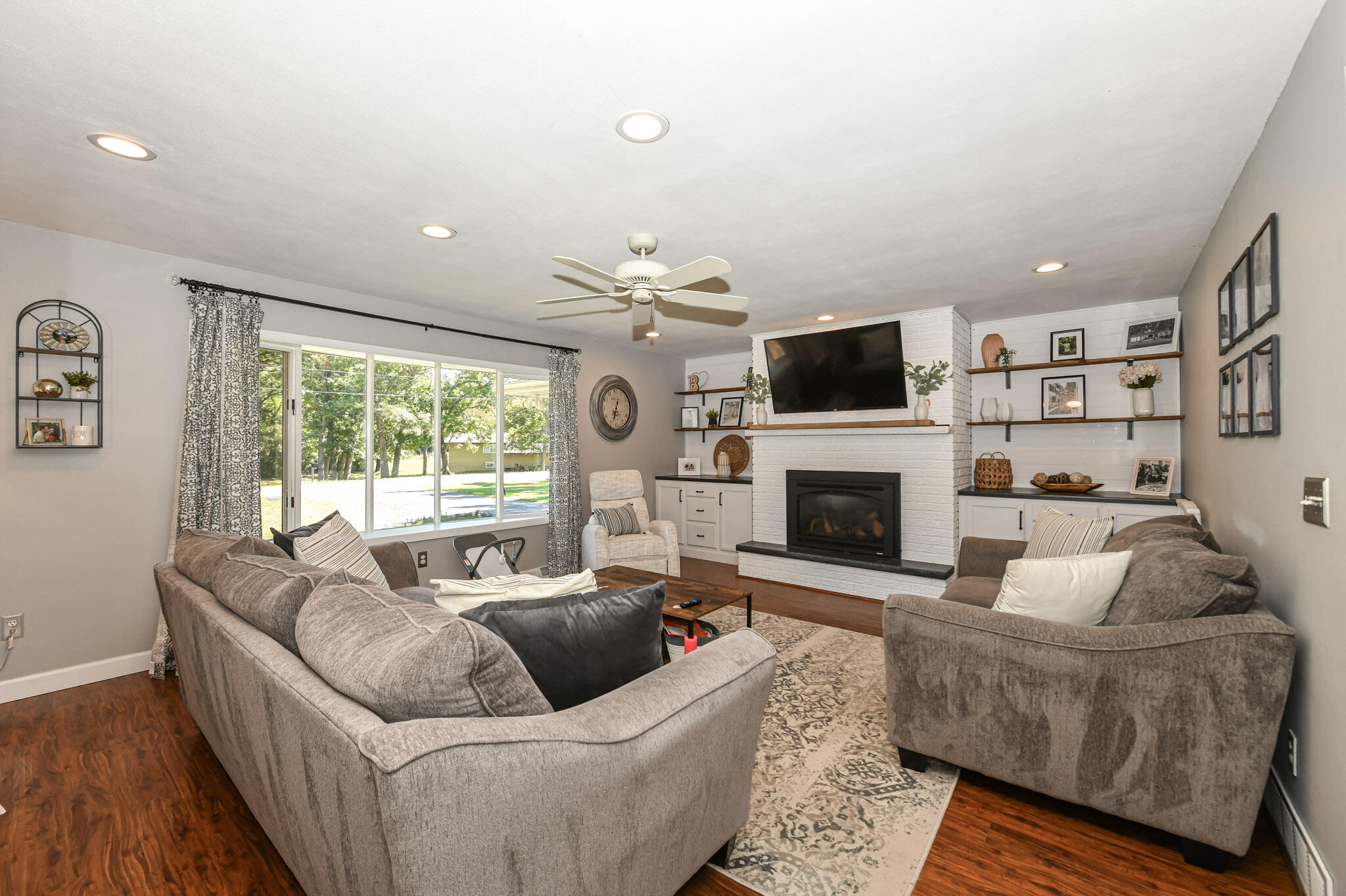 8832 Pheasant Run, Burlington