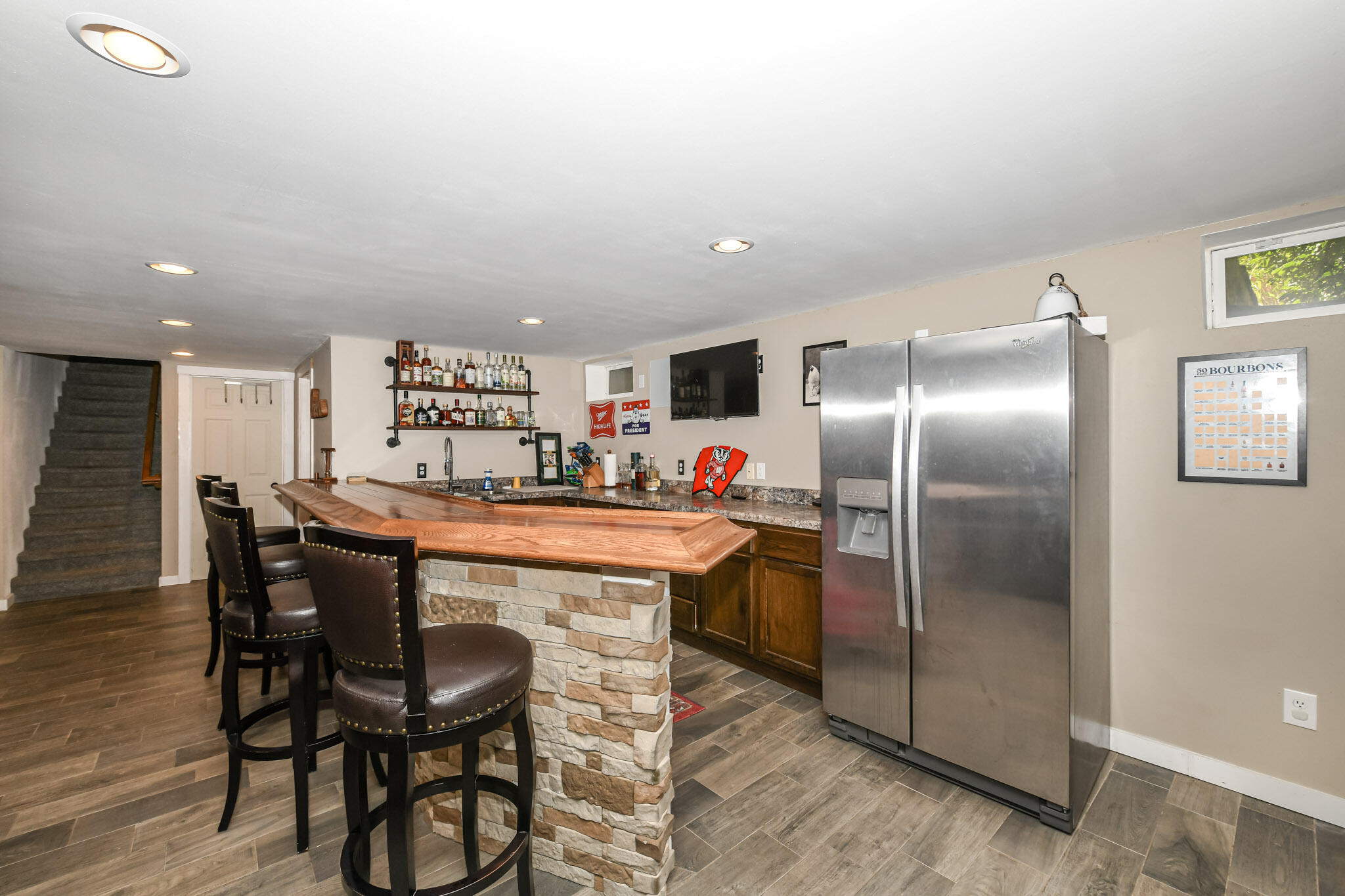 8832 Pheasant Run, Burlington