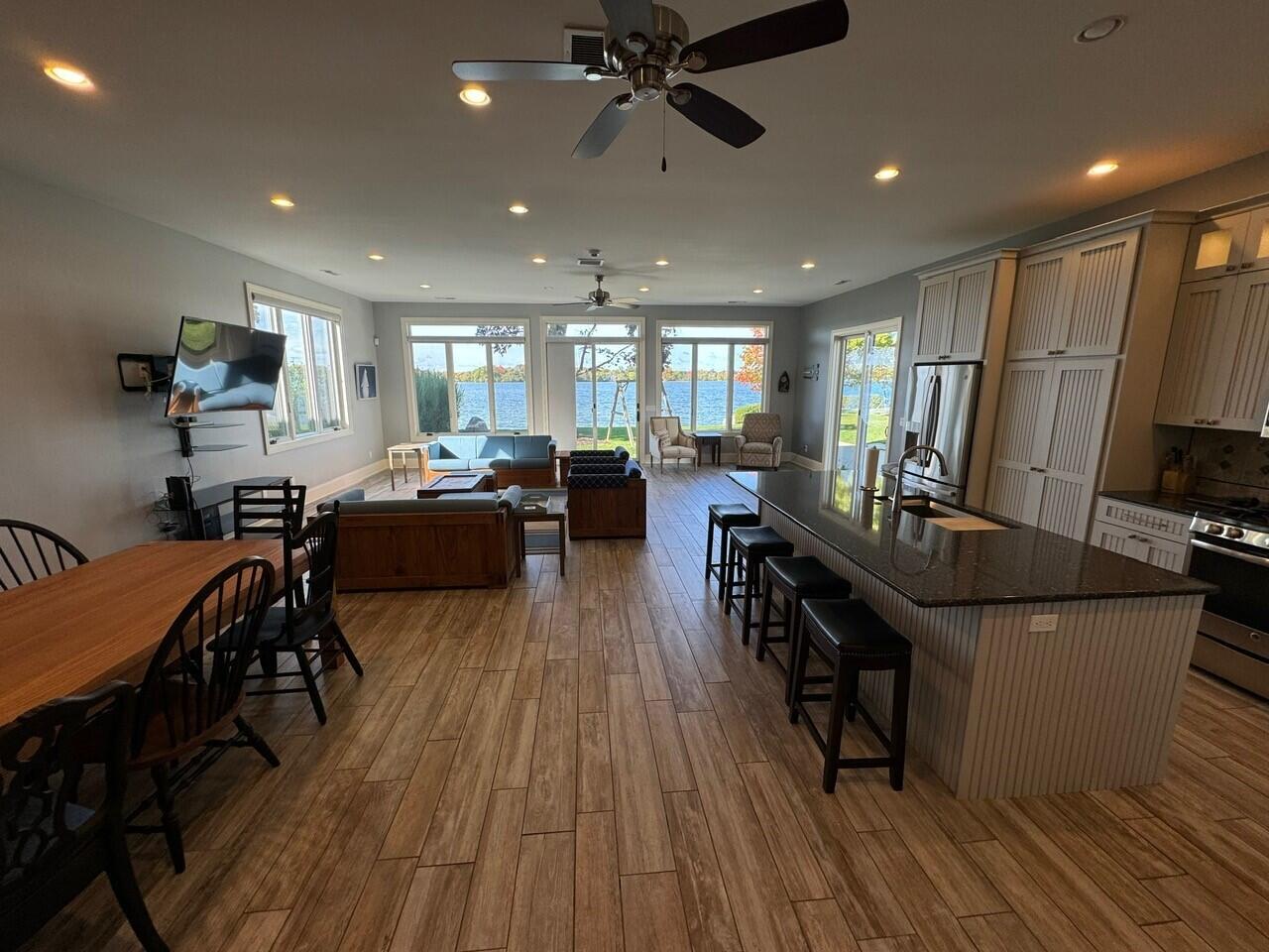 3520 Caldwell Dr, Burlington