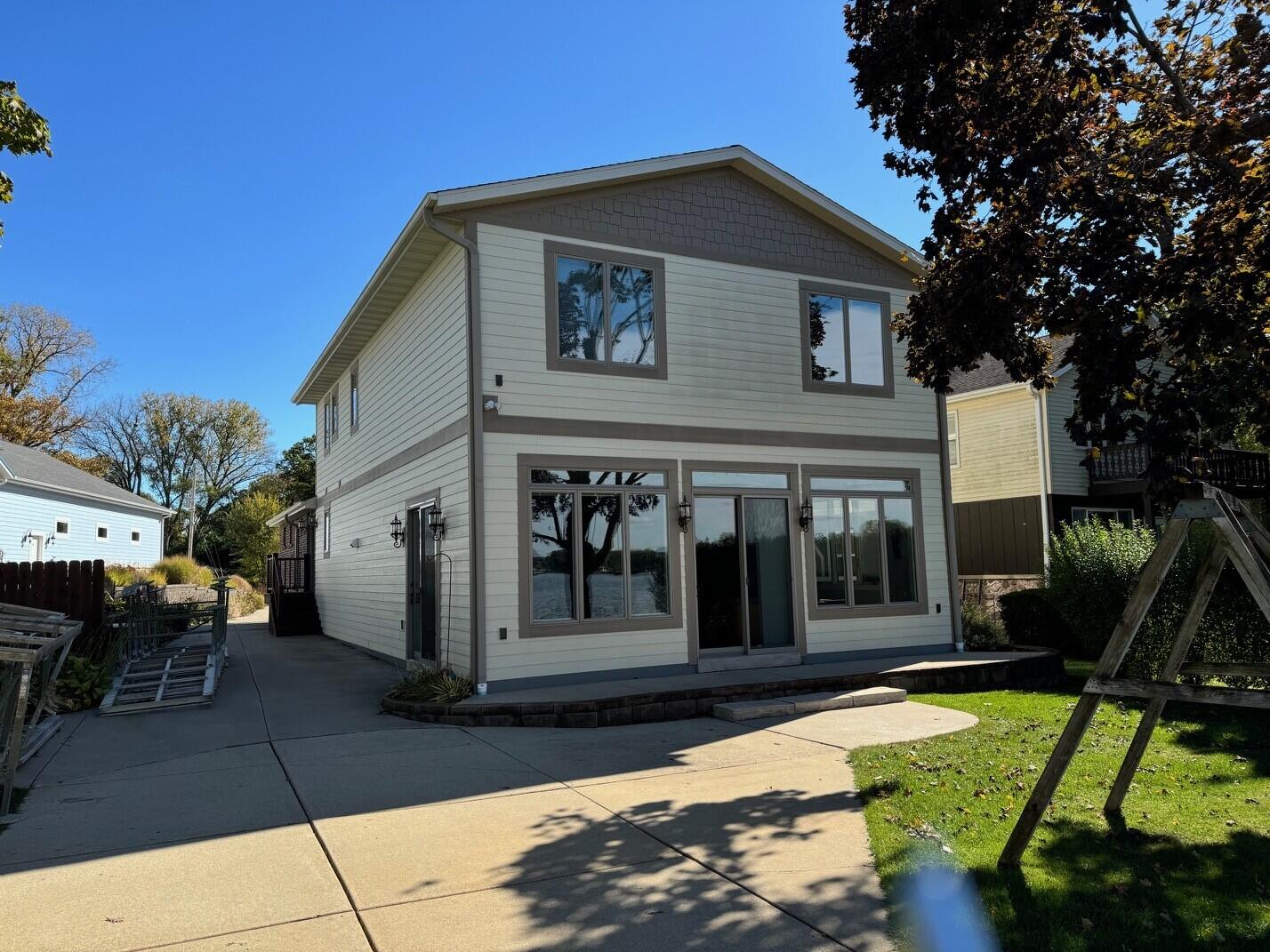 3520 Caldwell Dr, Burlington