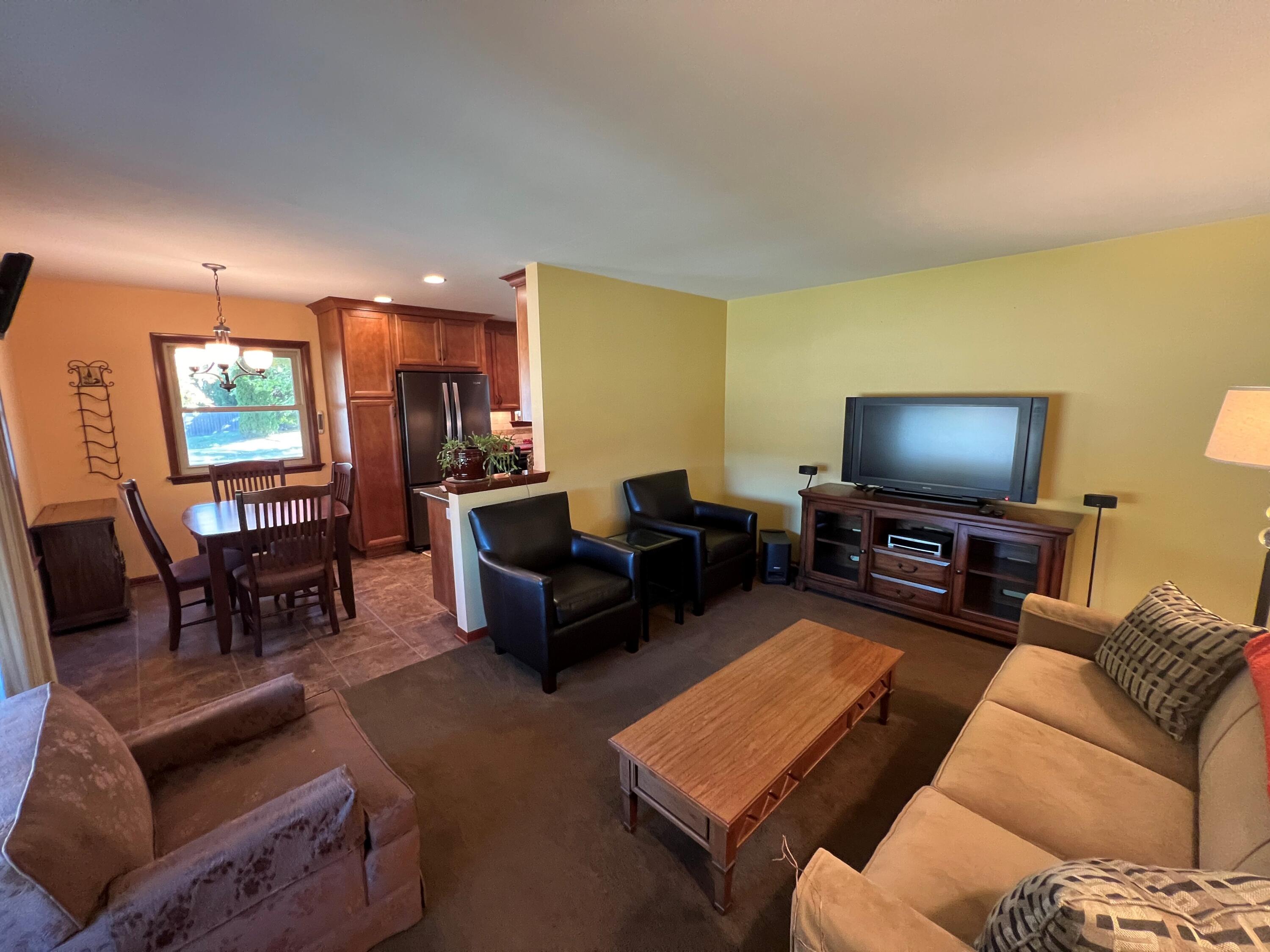 3200 S 69th St, Milwaukee