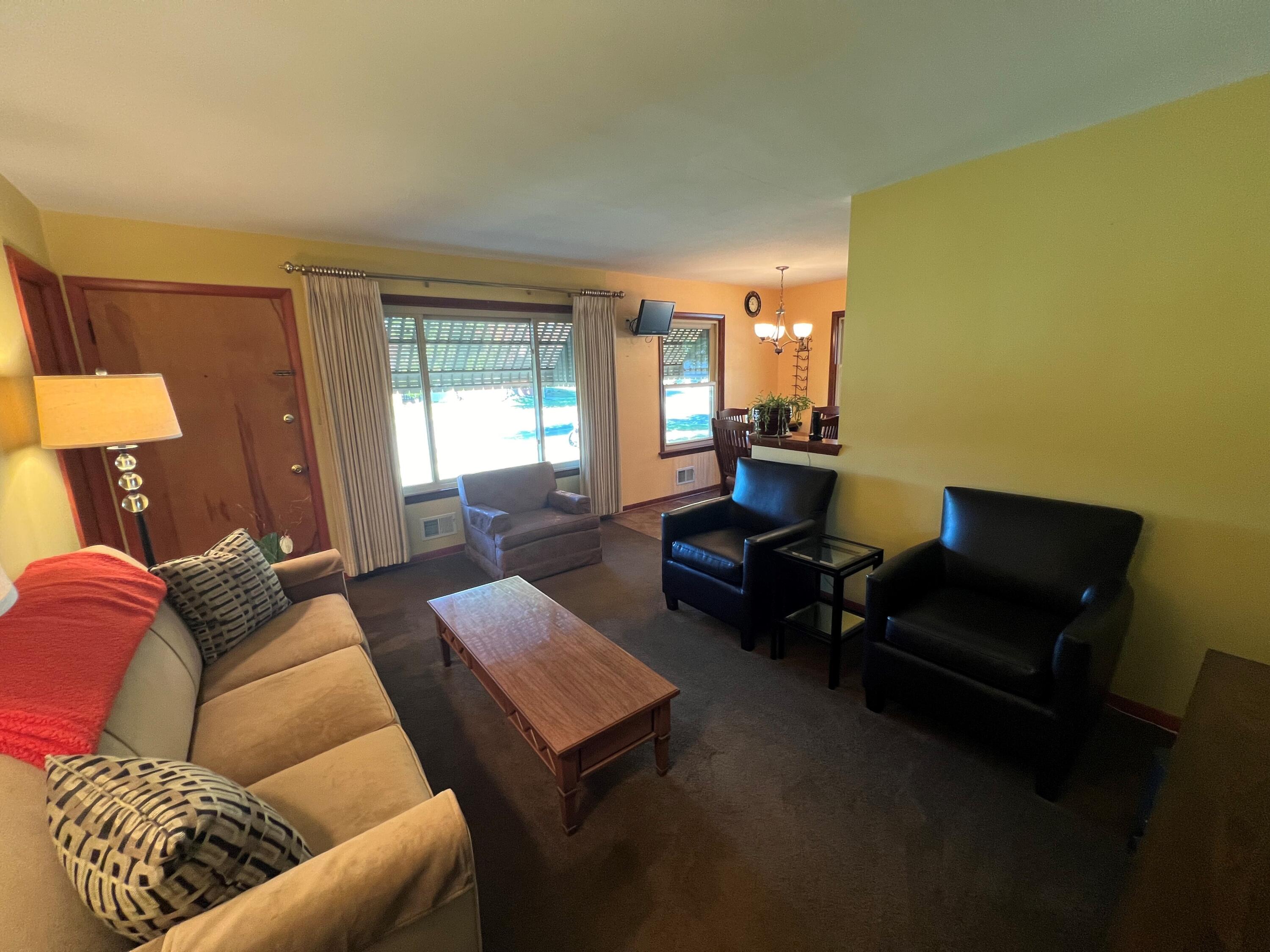 3200 S 69th St, Milwaukee