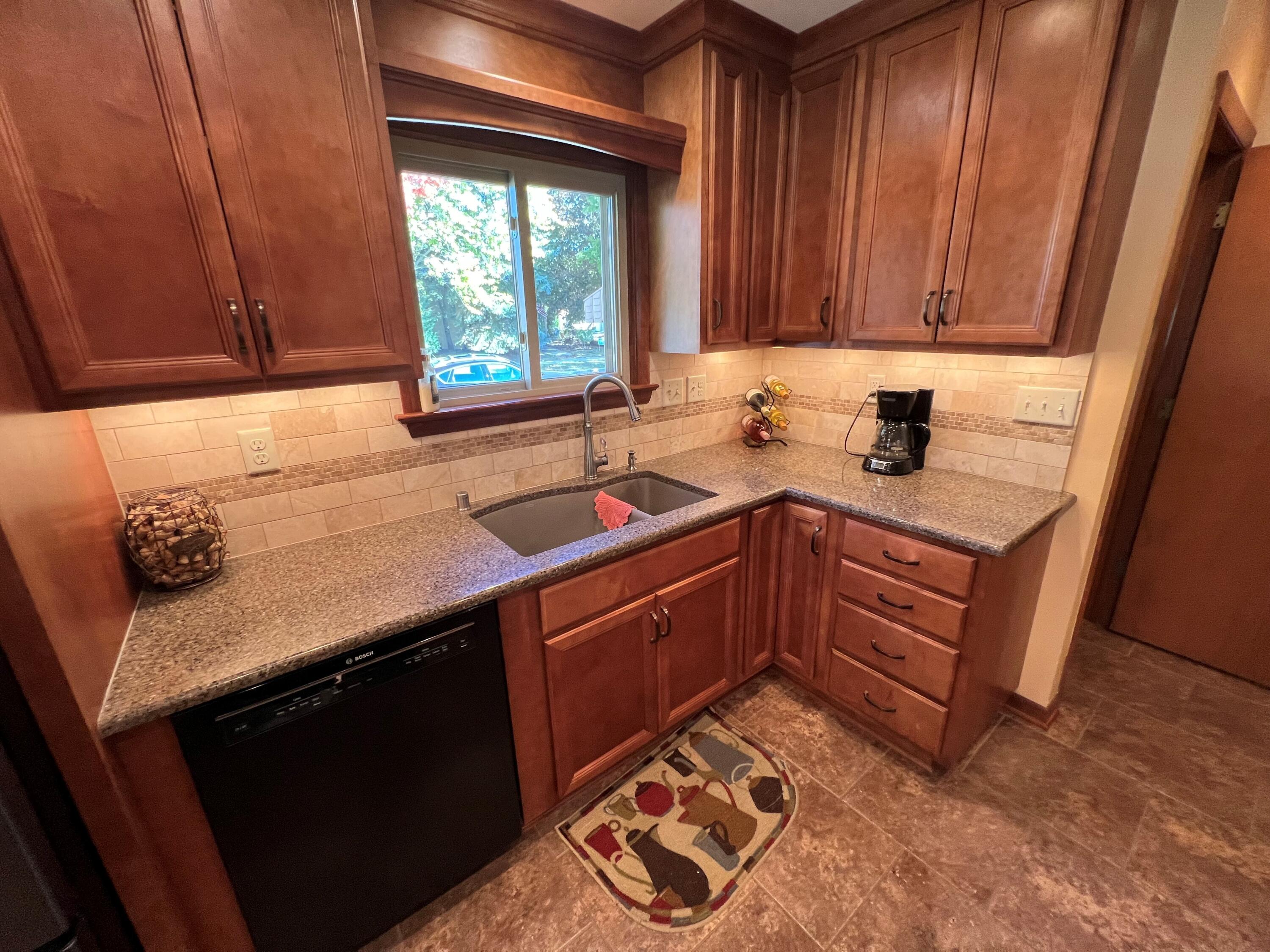 3200 S 69th St, Milwaukee