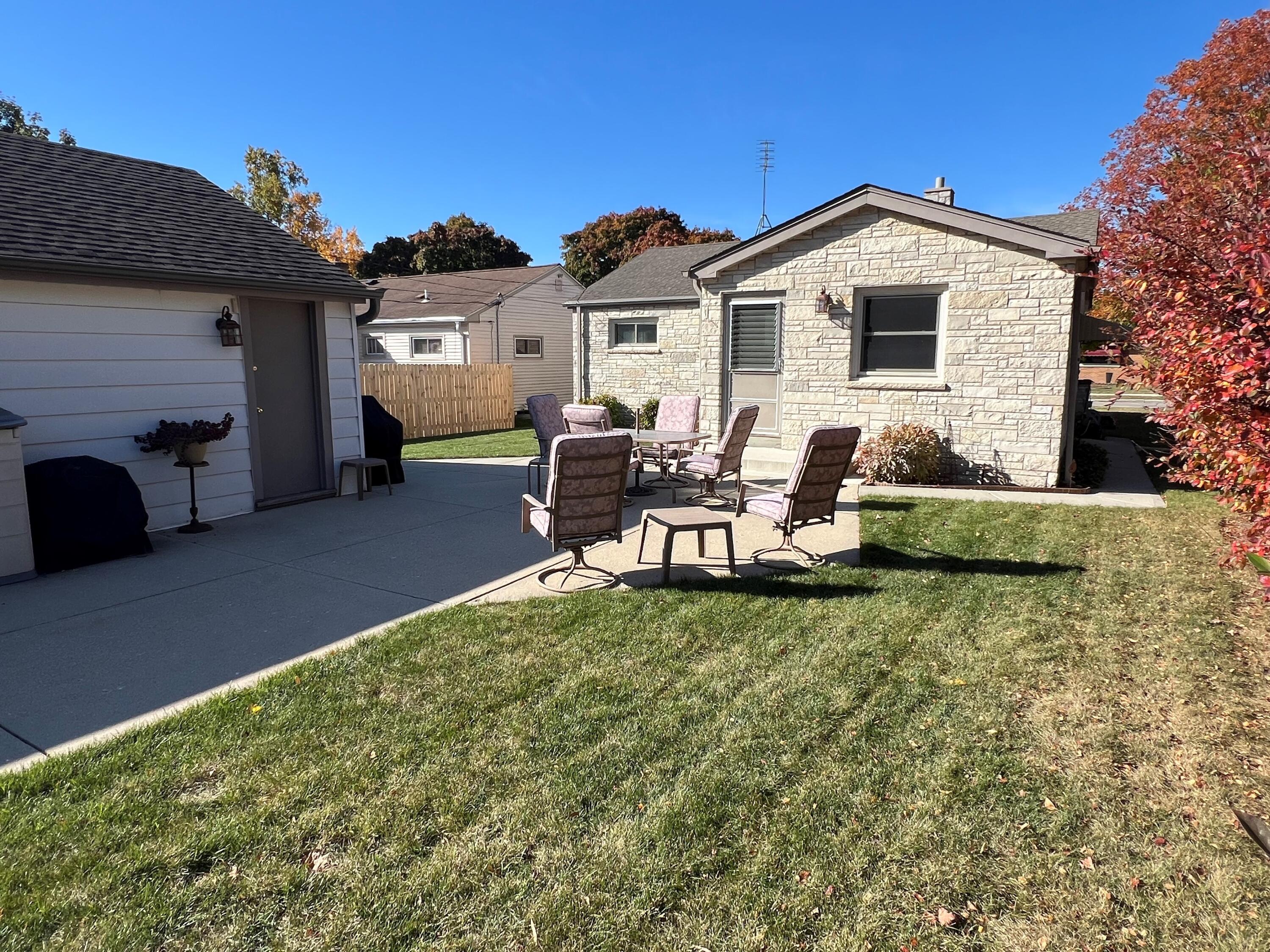 3200 S 69th St, Milwaukee