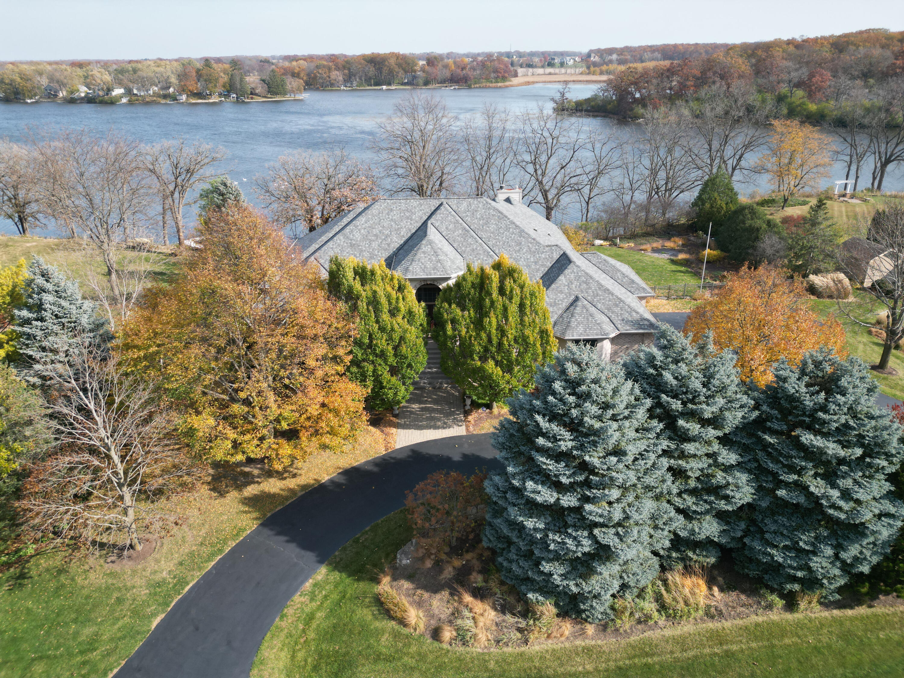 5201 Riverside Rd, Waterford