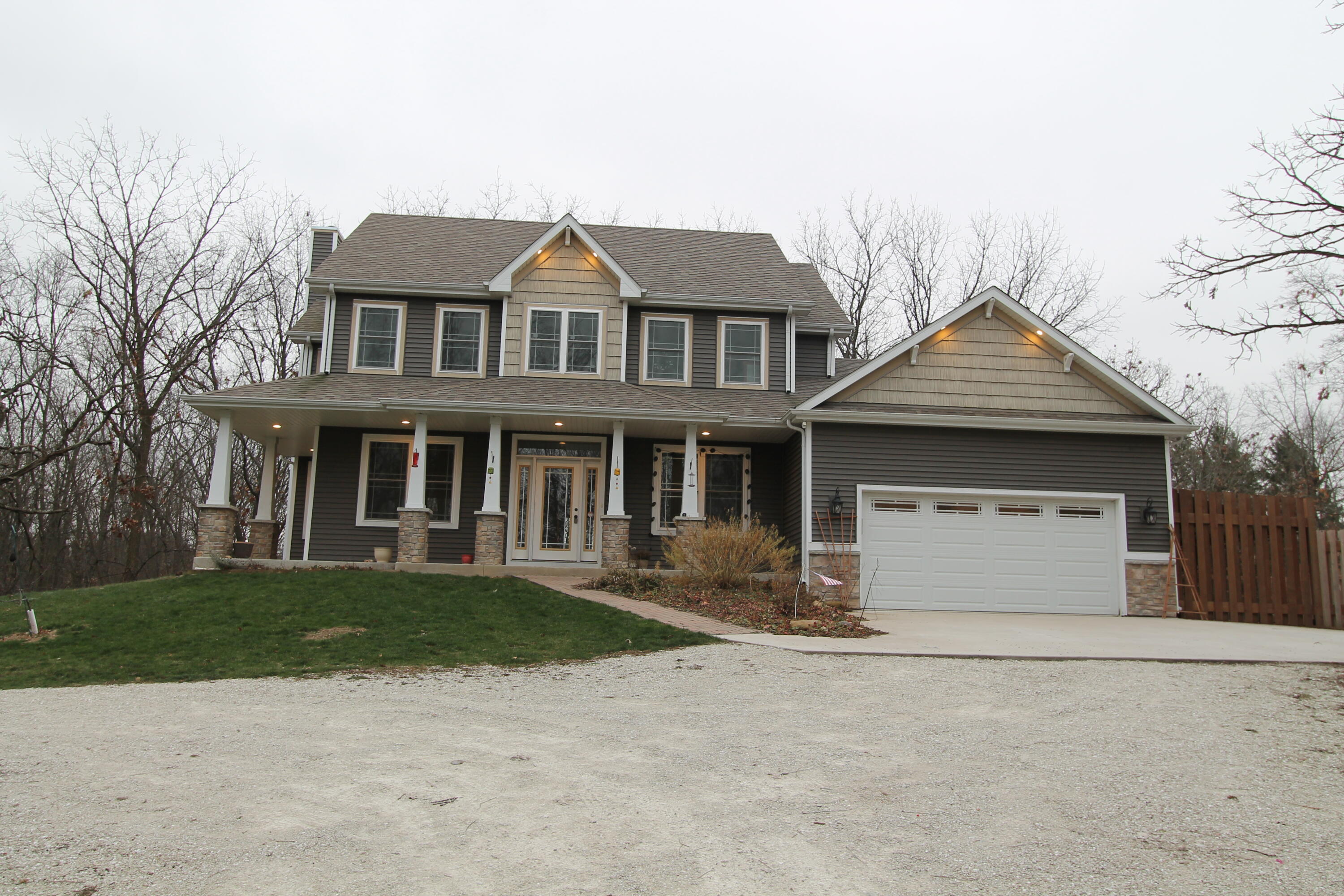 N5902 Hargraves Rd