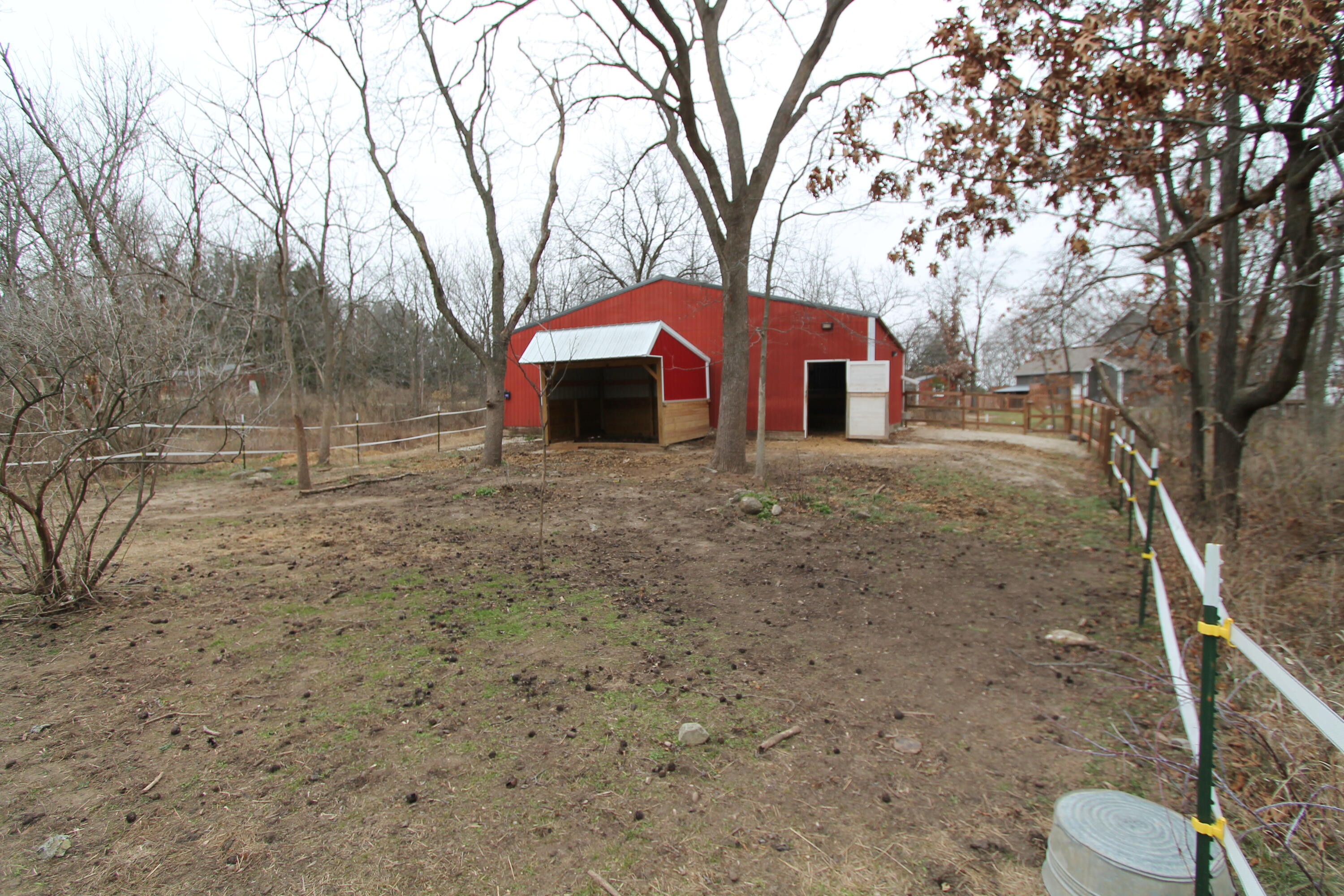 N5902 Hargraves Rd