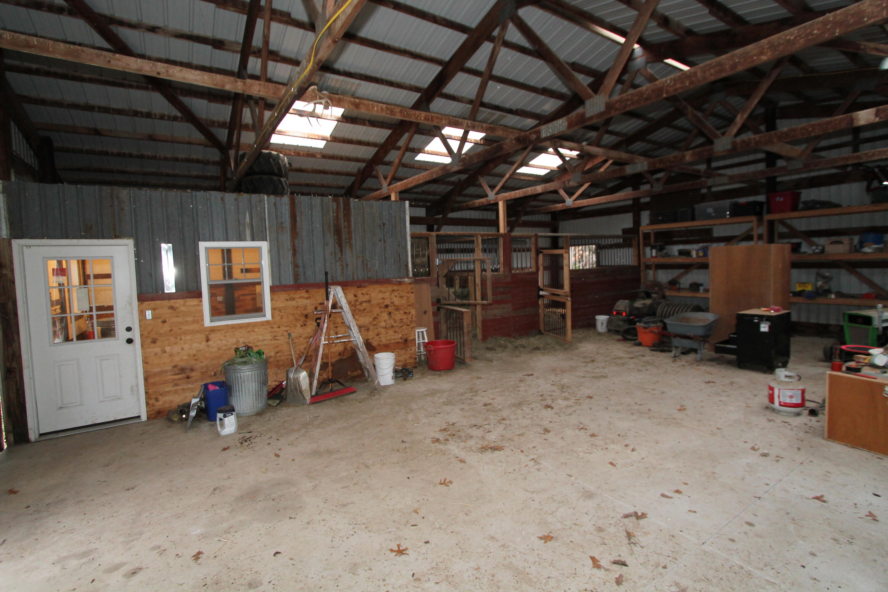 N5902 Hargraves Rd
