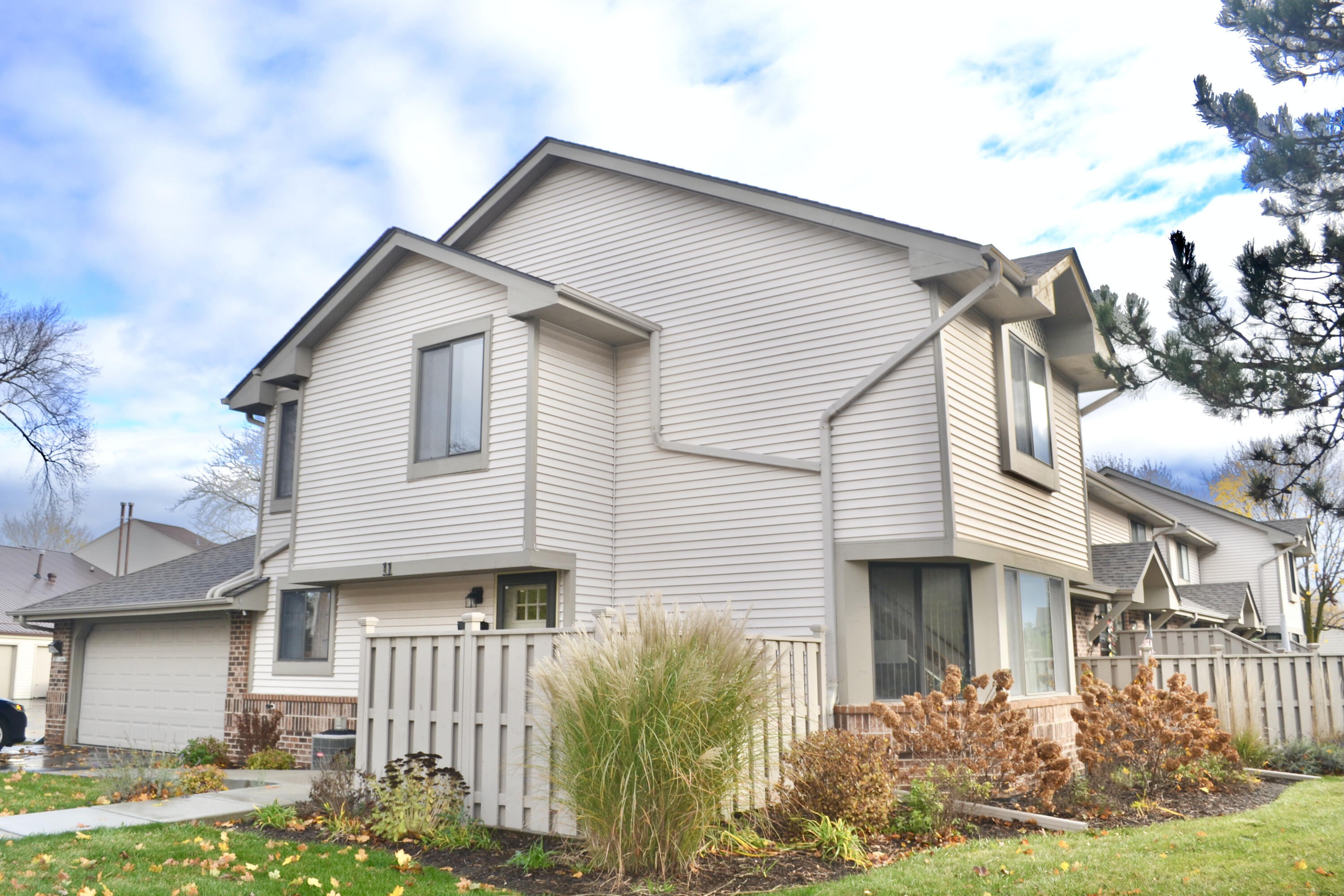 1447 28th Ct, Kenosha