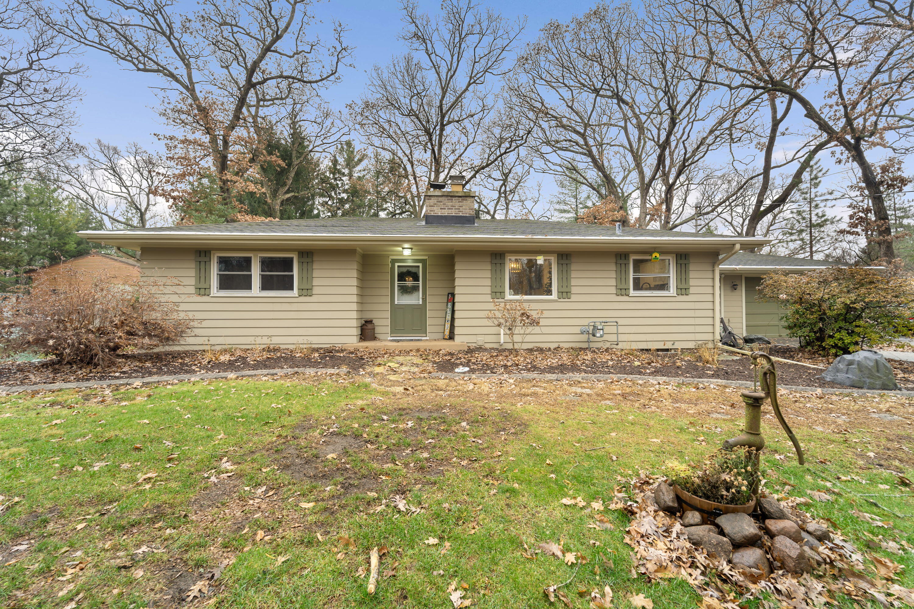 29613 Timberlane Dr, Rochester