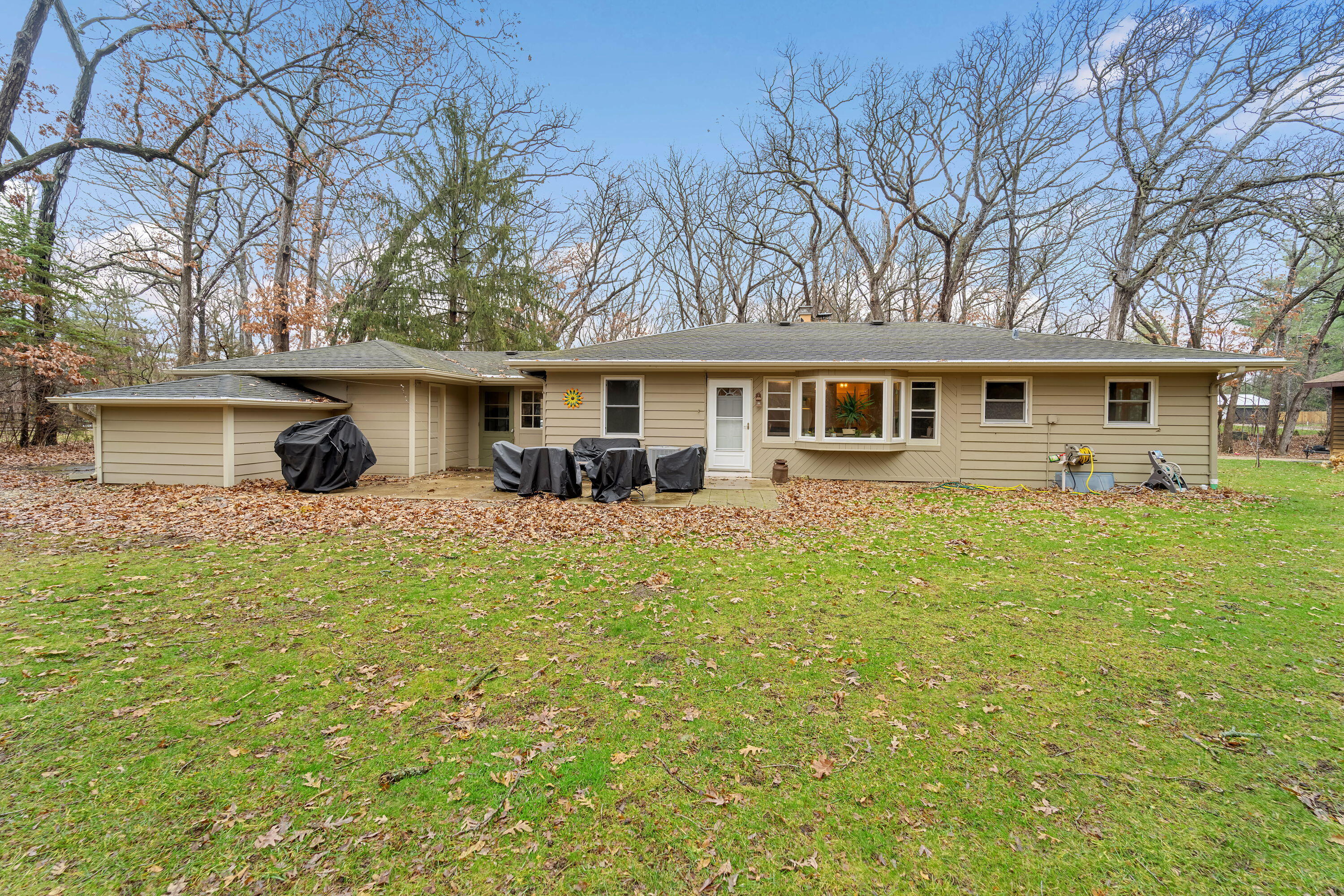 29613 Timberlane Dr, Rochester