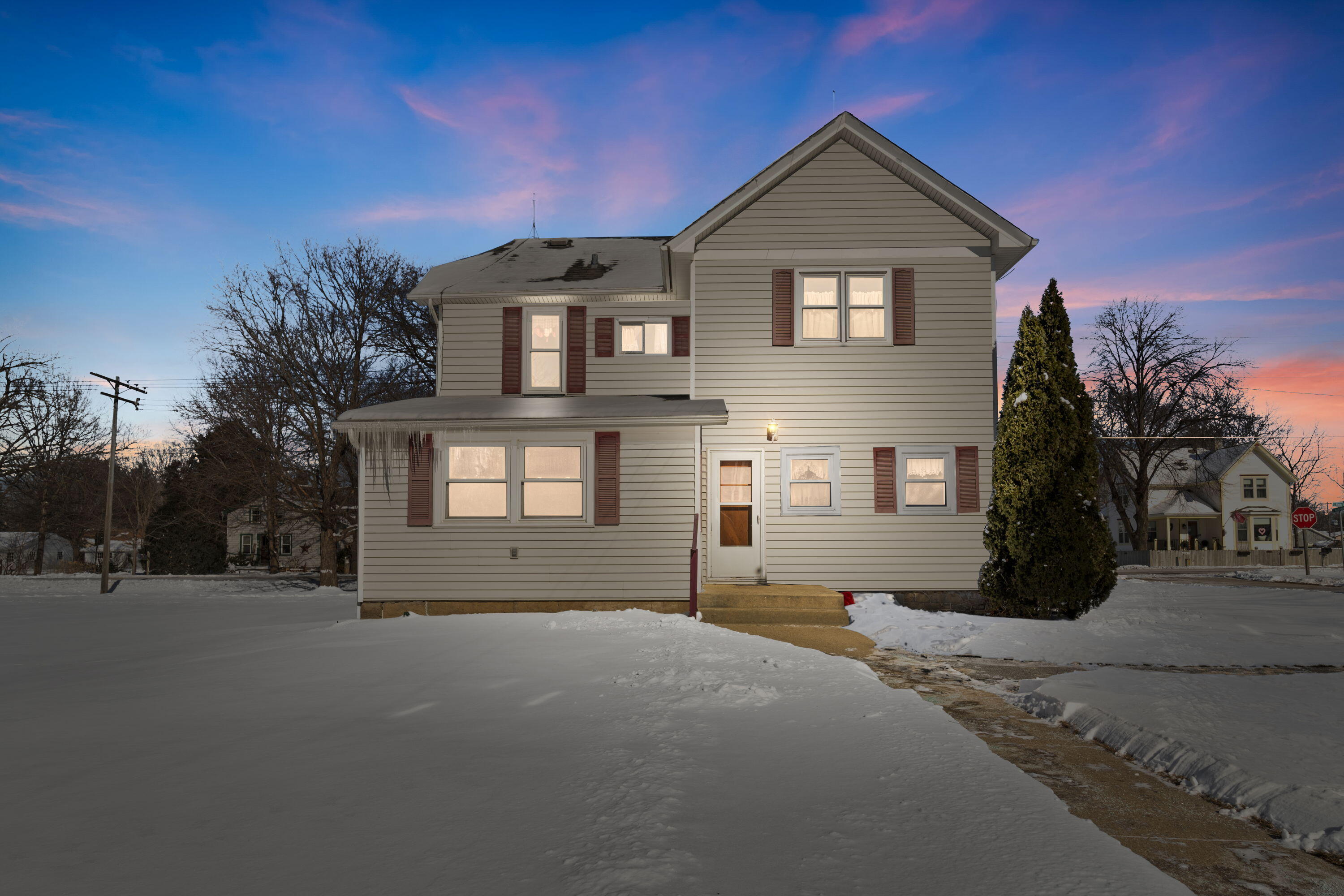 309 E Main St, Rochester