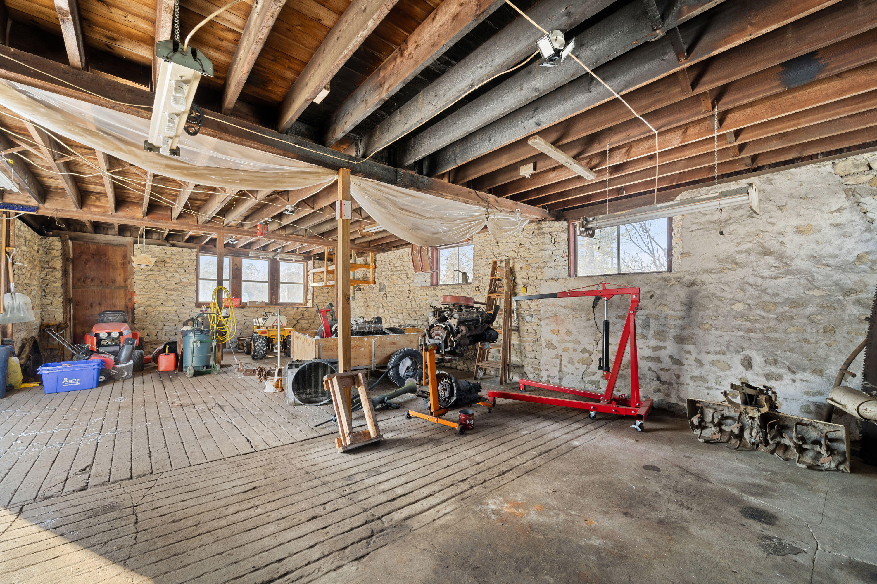 309 E Main St, Rochester