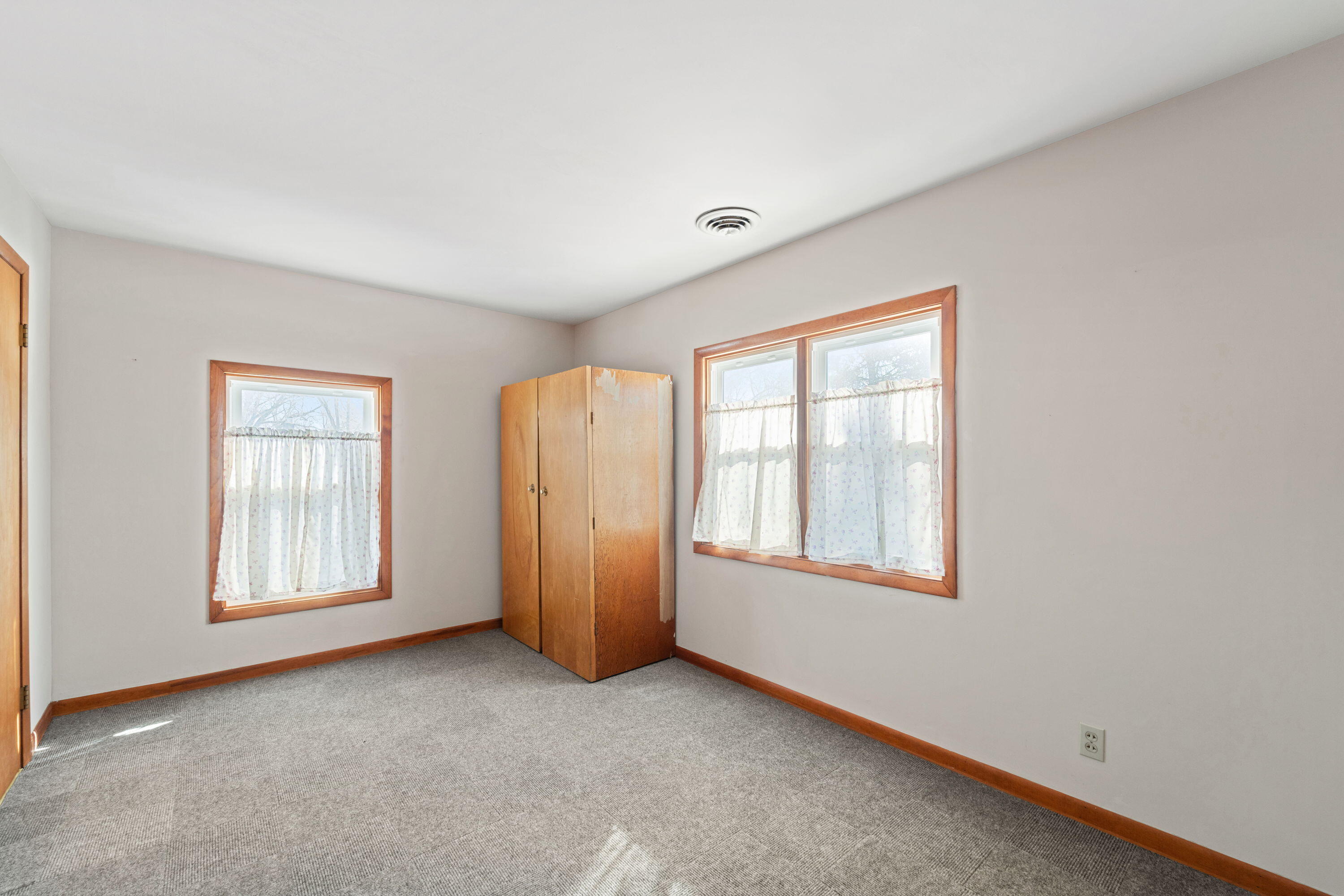 309 E Main St, Rochester
