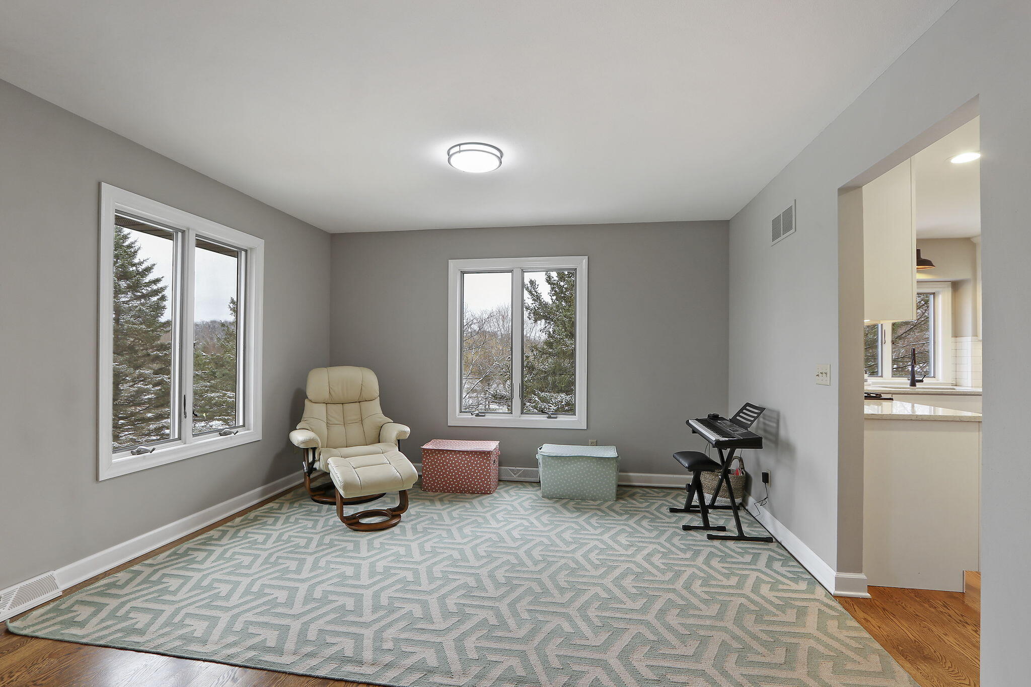 N6388 Paradise Dr