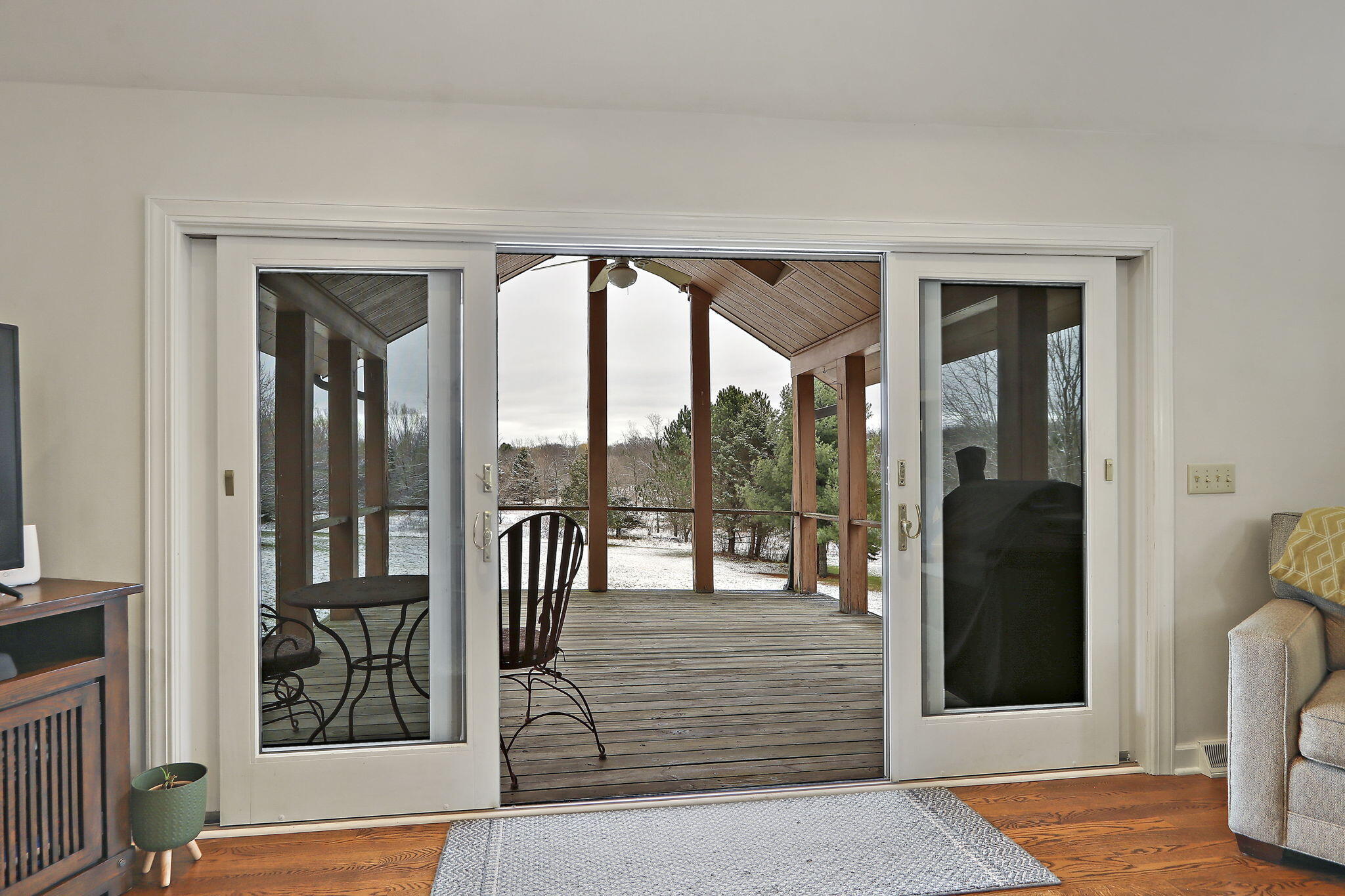 N6388 Paradise Dr