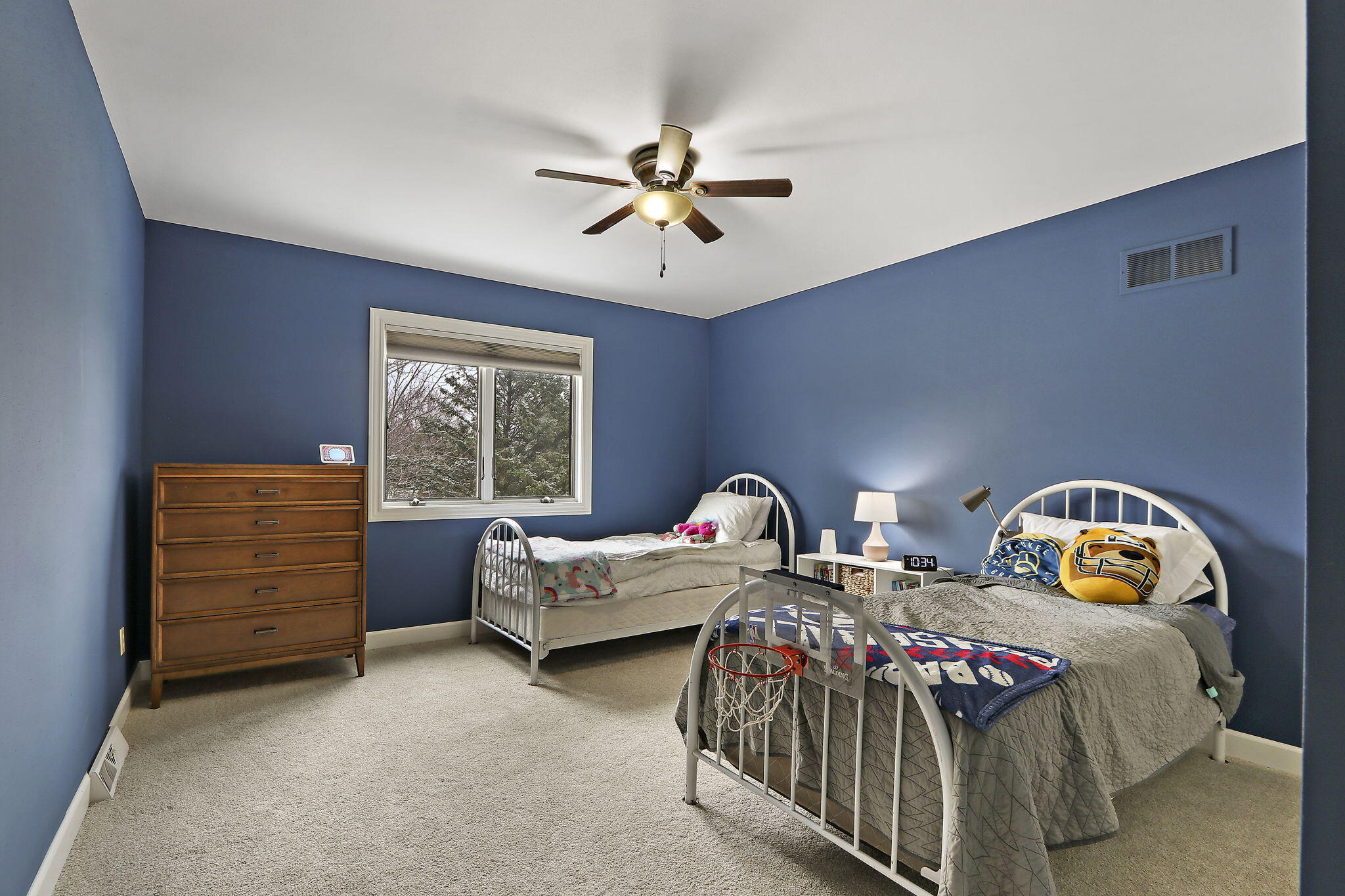 N6388 Paradise Dr