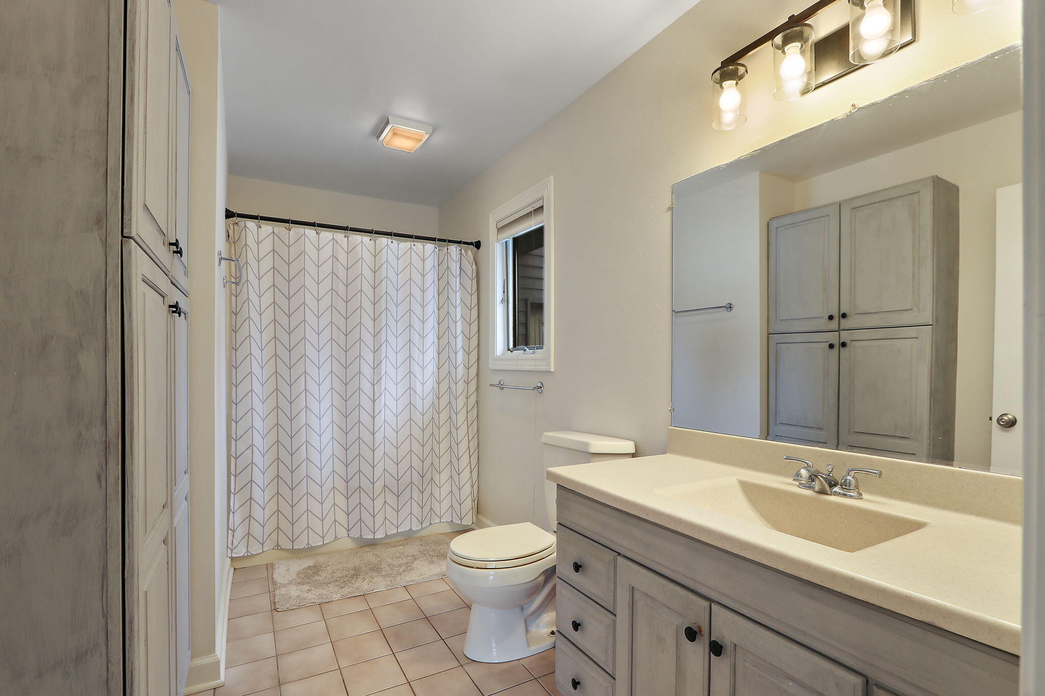 N6388 Paradise Dr