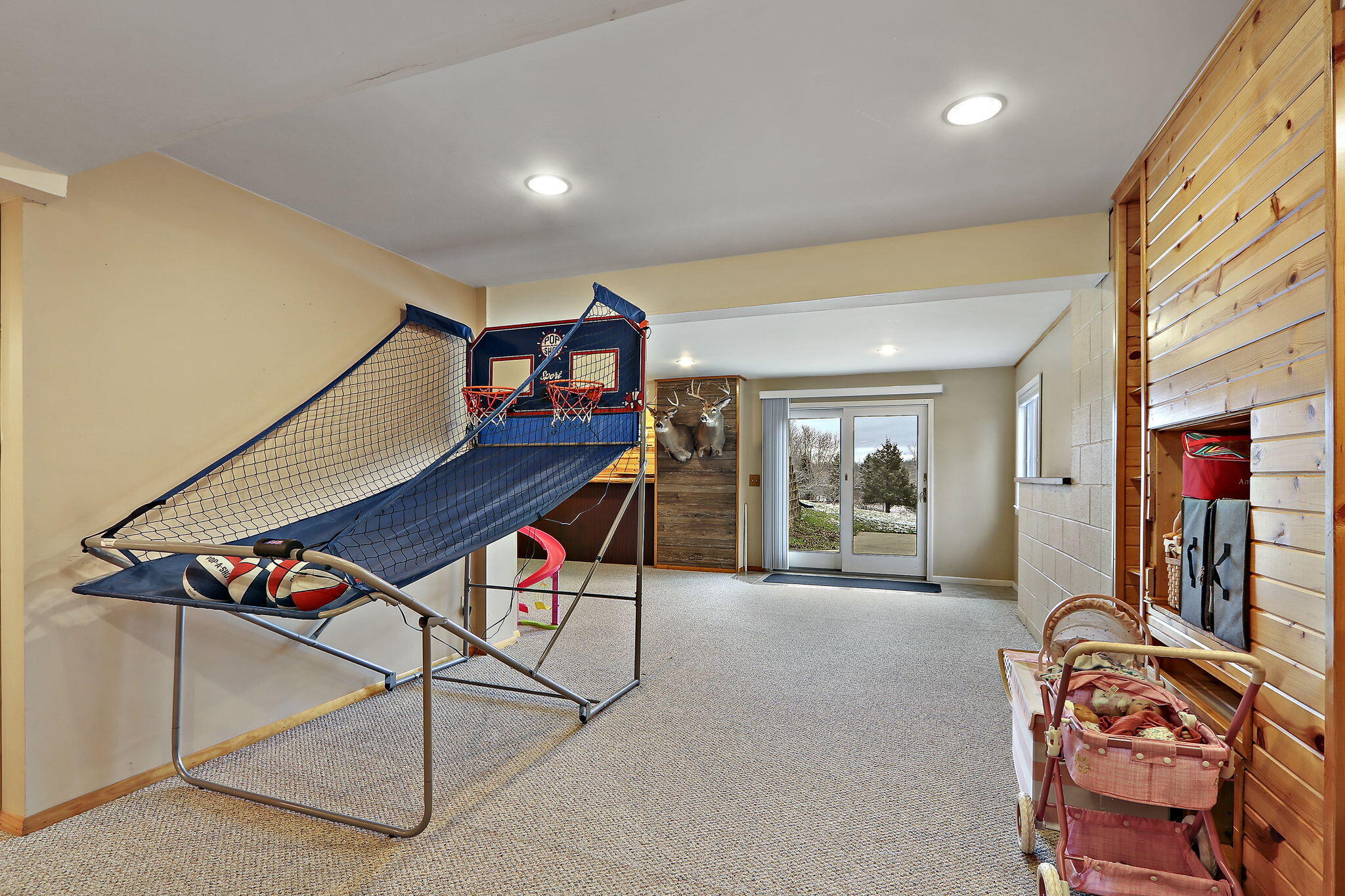 N6388 Paradise Dr