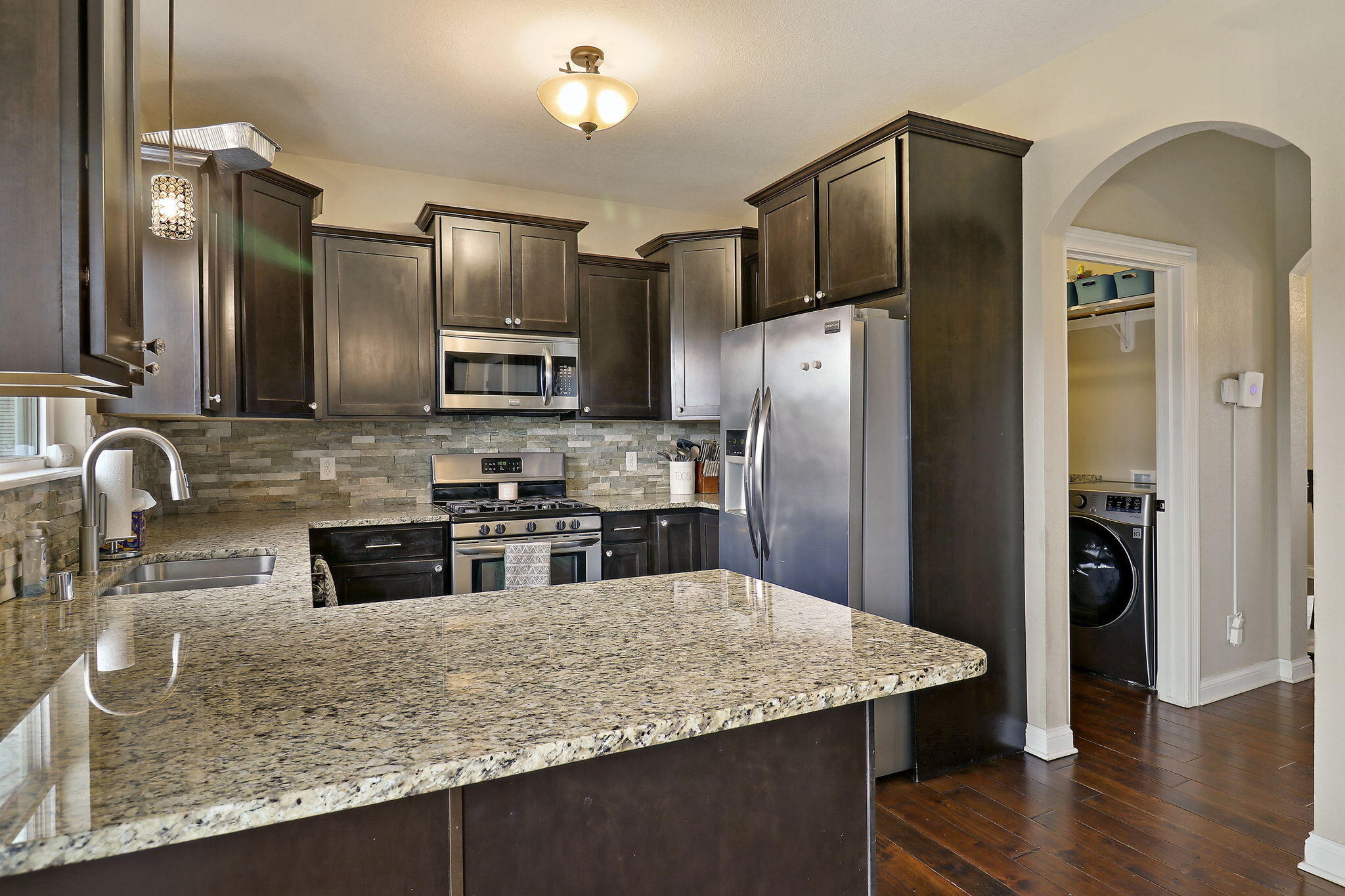 1416 Devon Rd, Burlington