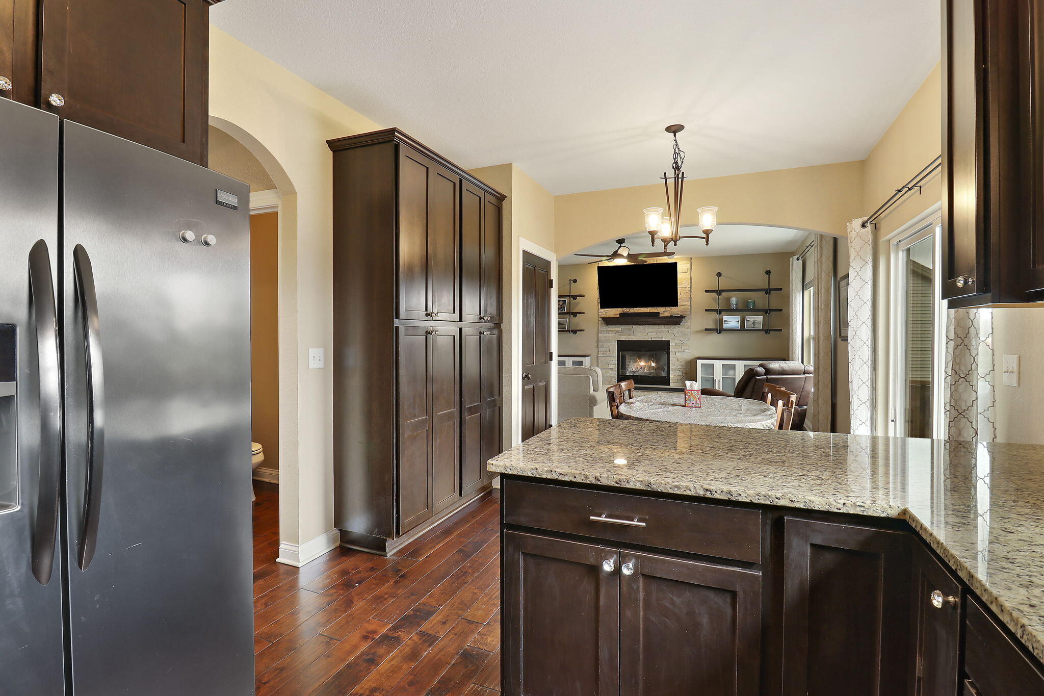 1416 Devon Rd, Burlington