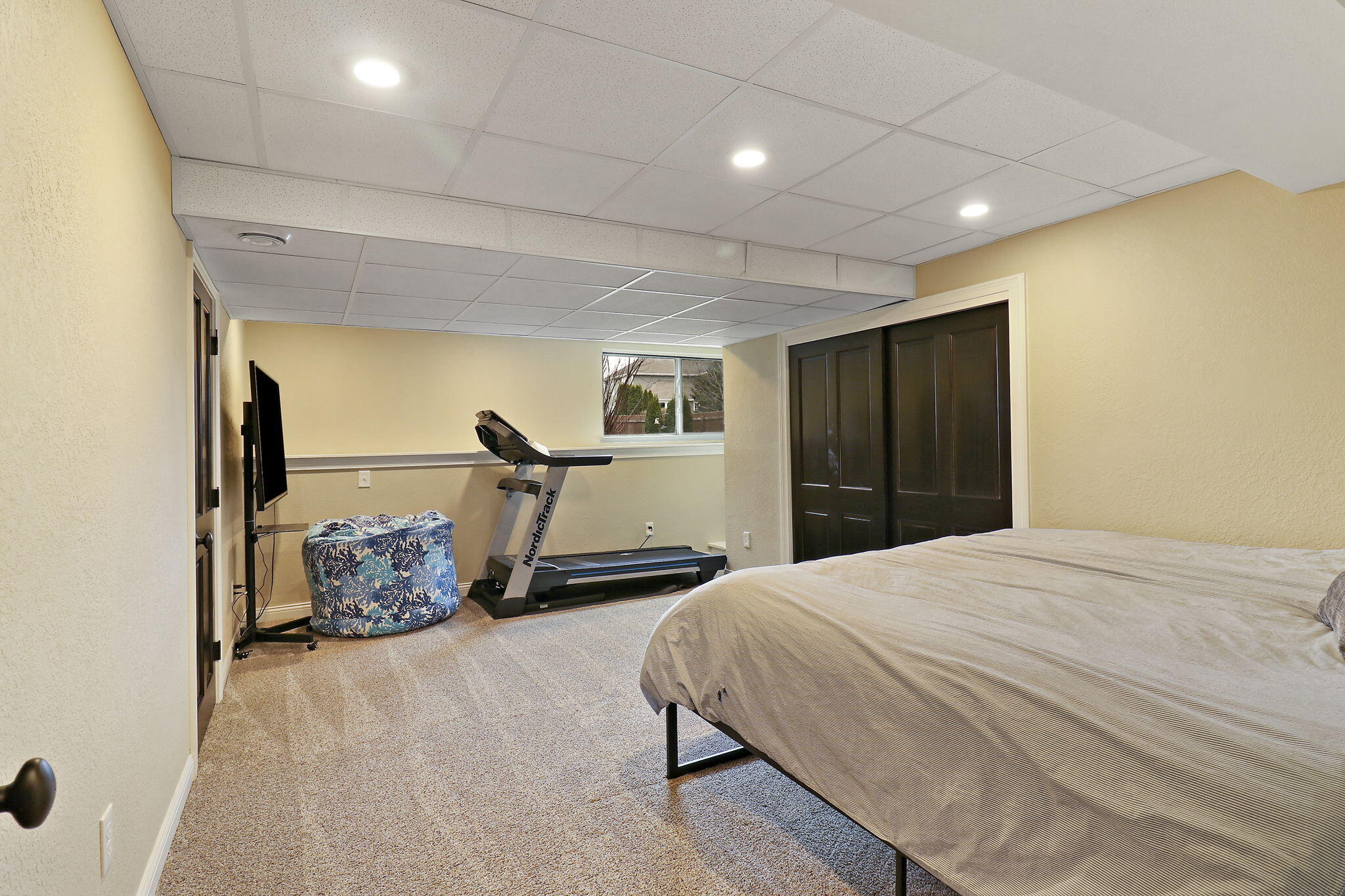 1416 Devon Rd, Burlington