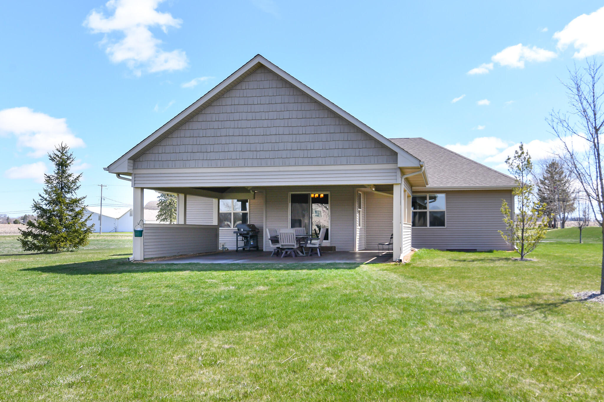 2857 43rd St, Raymond