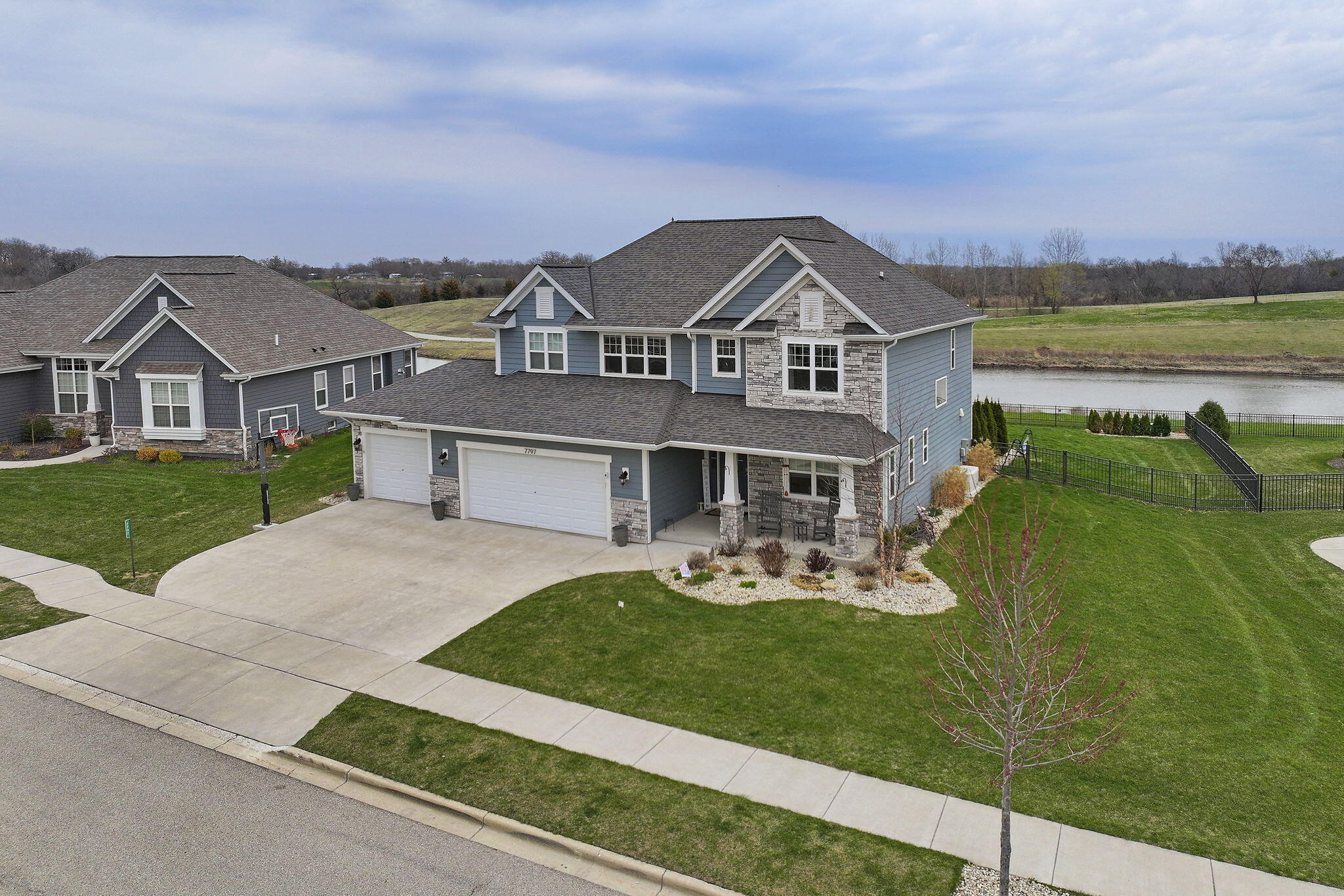 7797 Fredricksburg Ct, Bristol