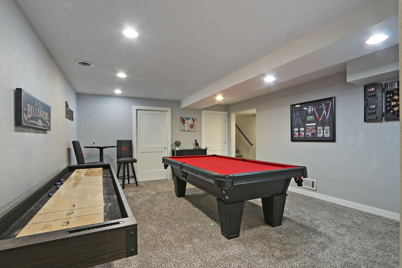 7797 Fredricksburg COURT