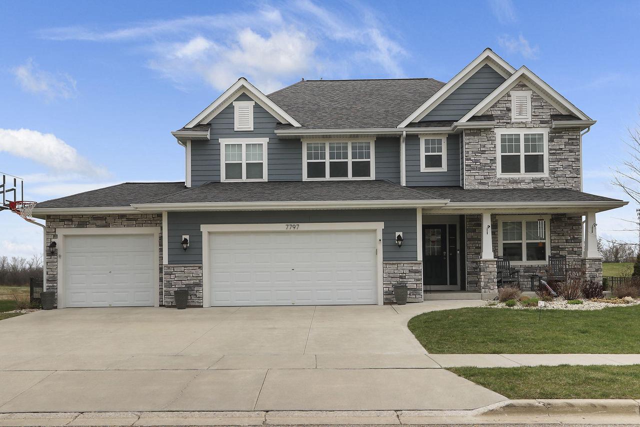 7797 Fredricksburg COURT