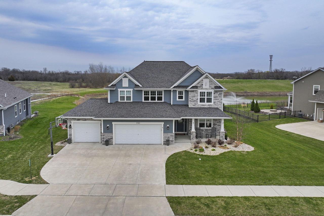 7797 Fredricksburg COURT