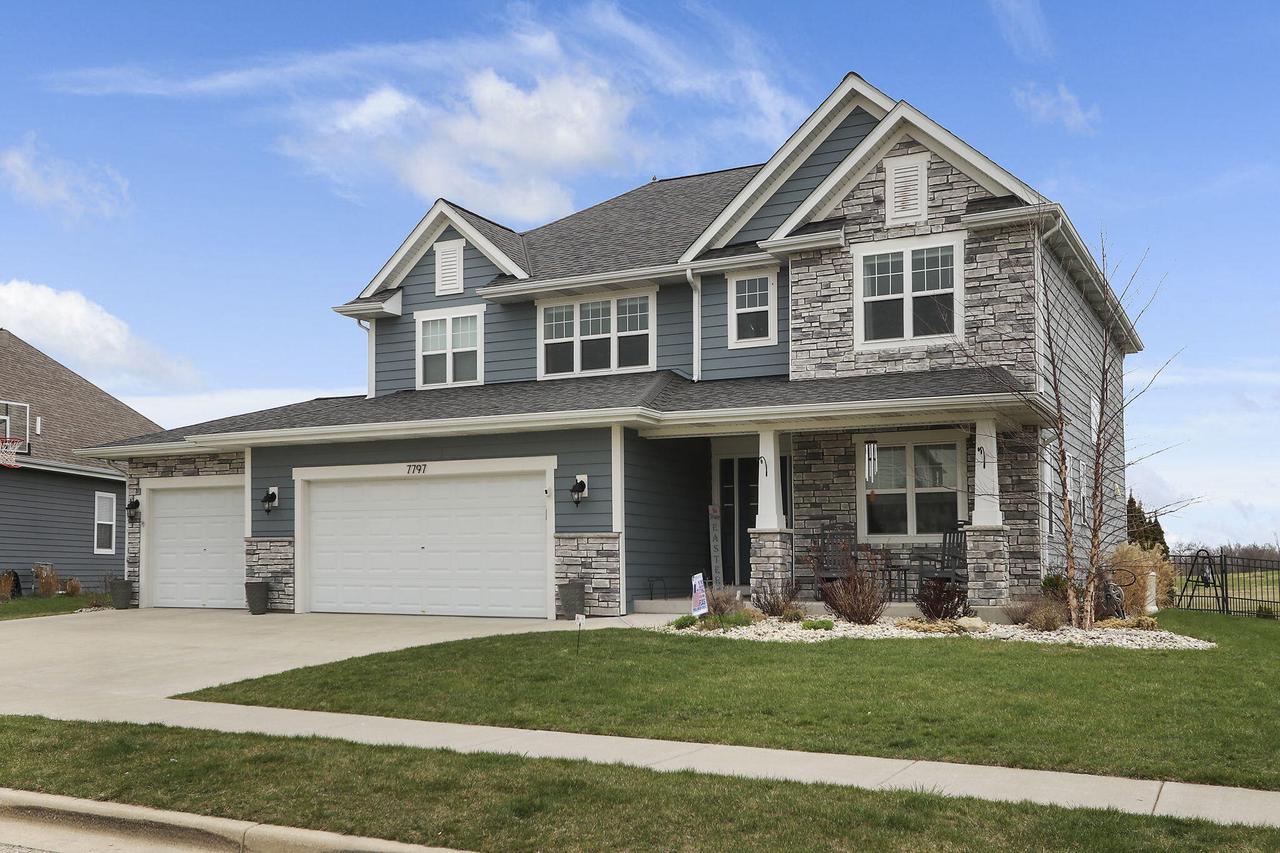 7797 Fredricksburg COURT