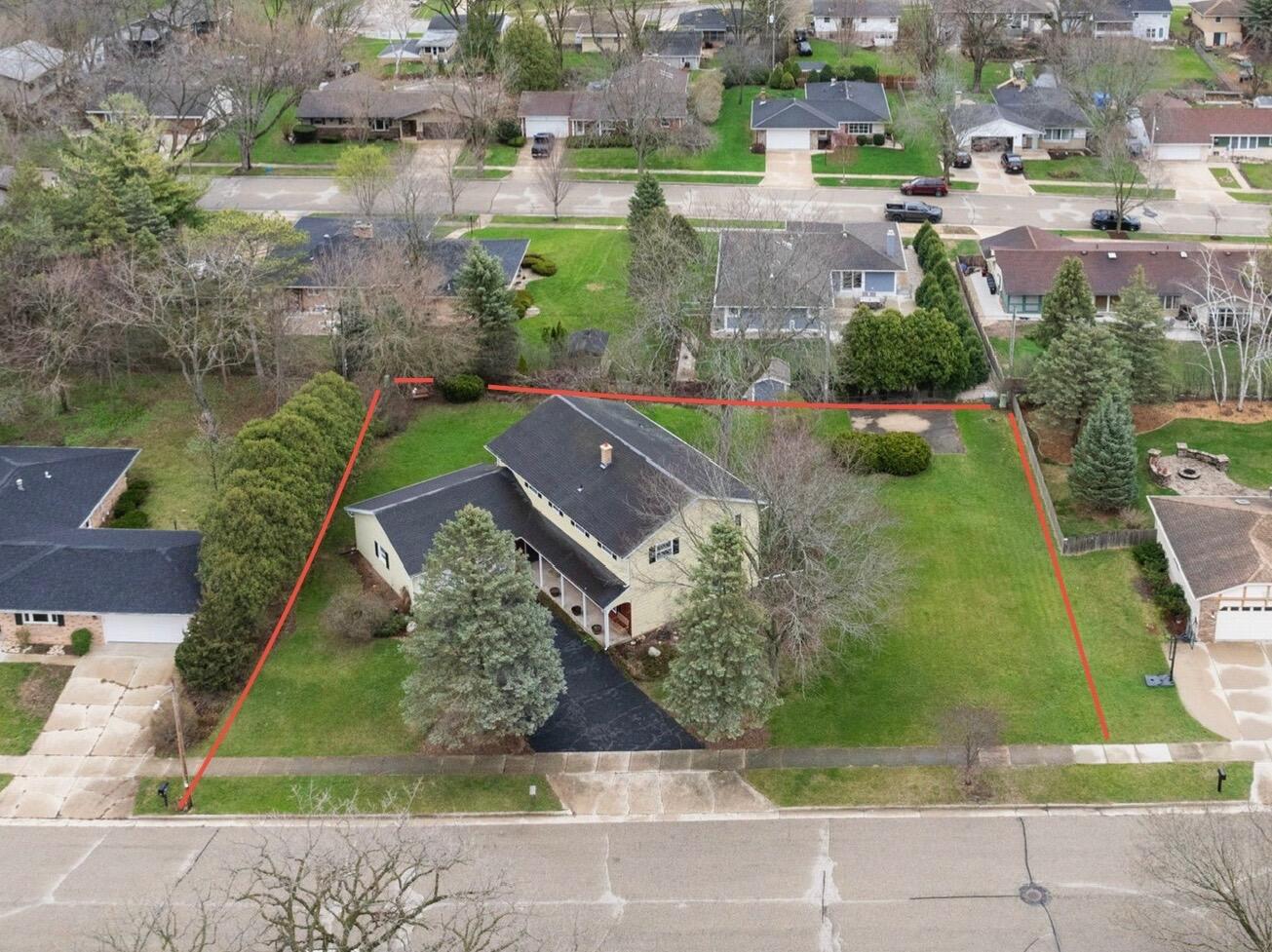 356 Robins Run, Burlington