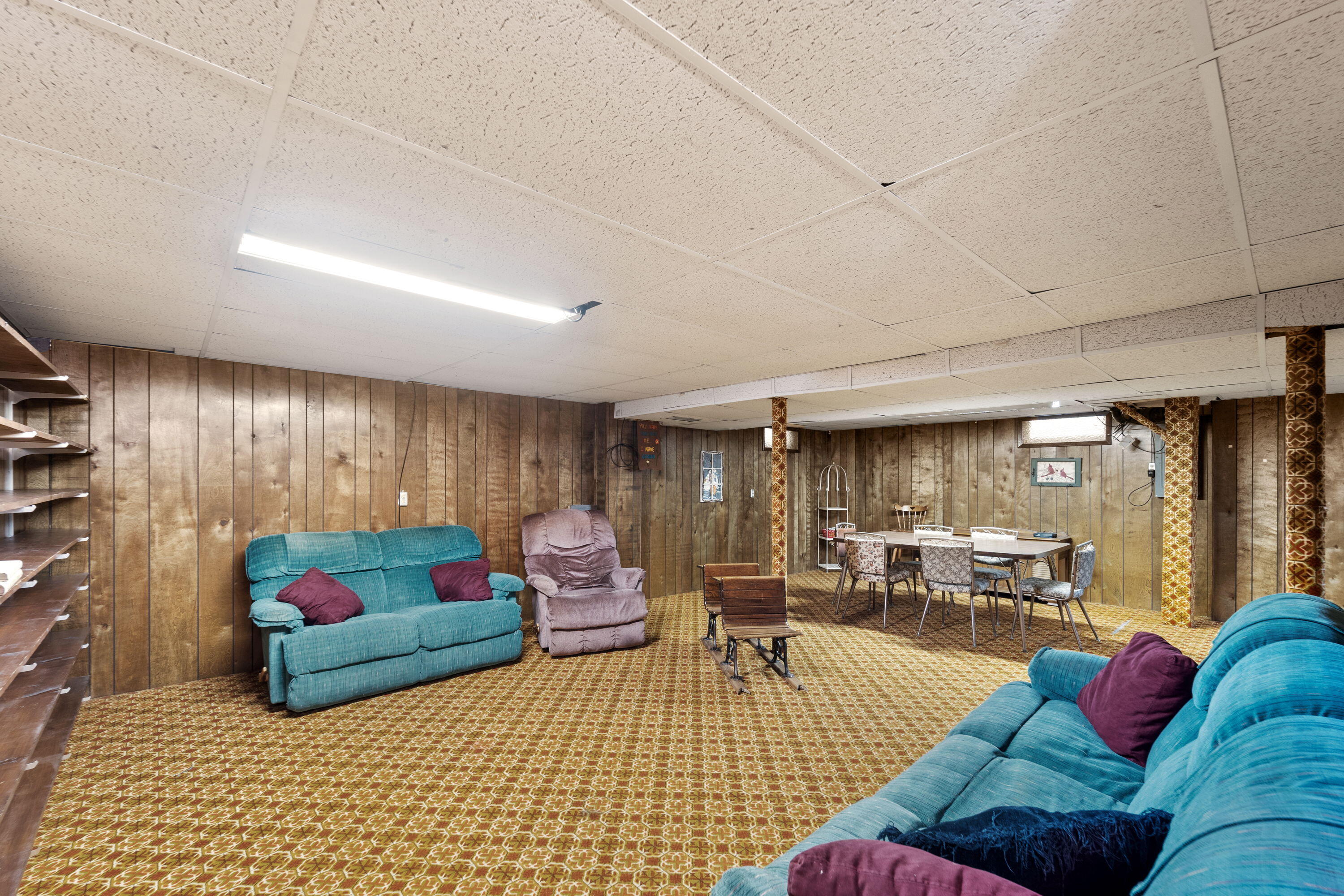 356 Robins Run, Burlington