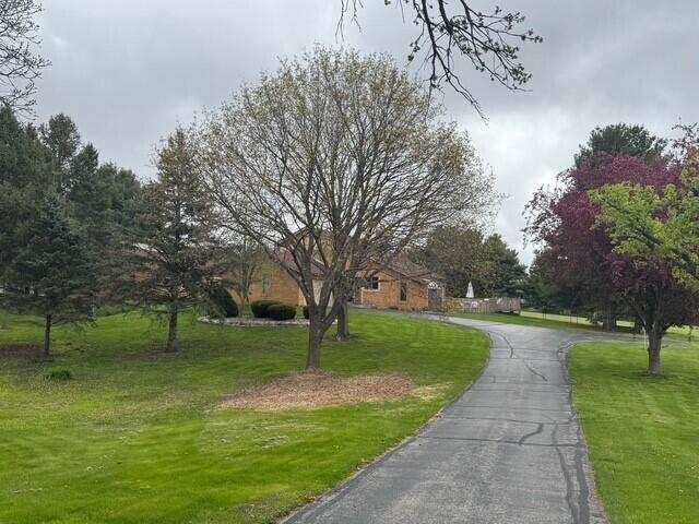 N8632 Stone School Rd, East Troy