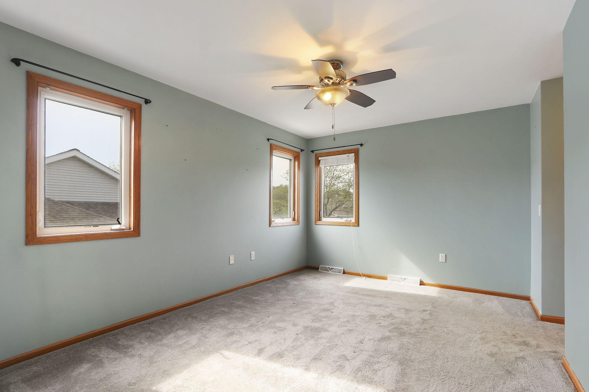 4669 S Forest Point Blvd, New Berlin