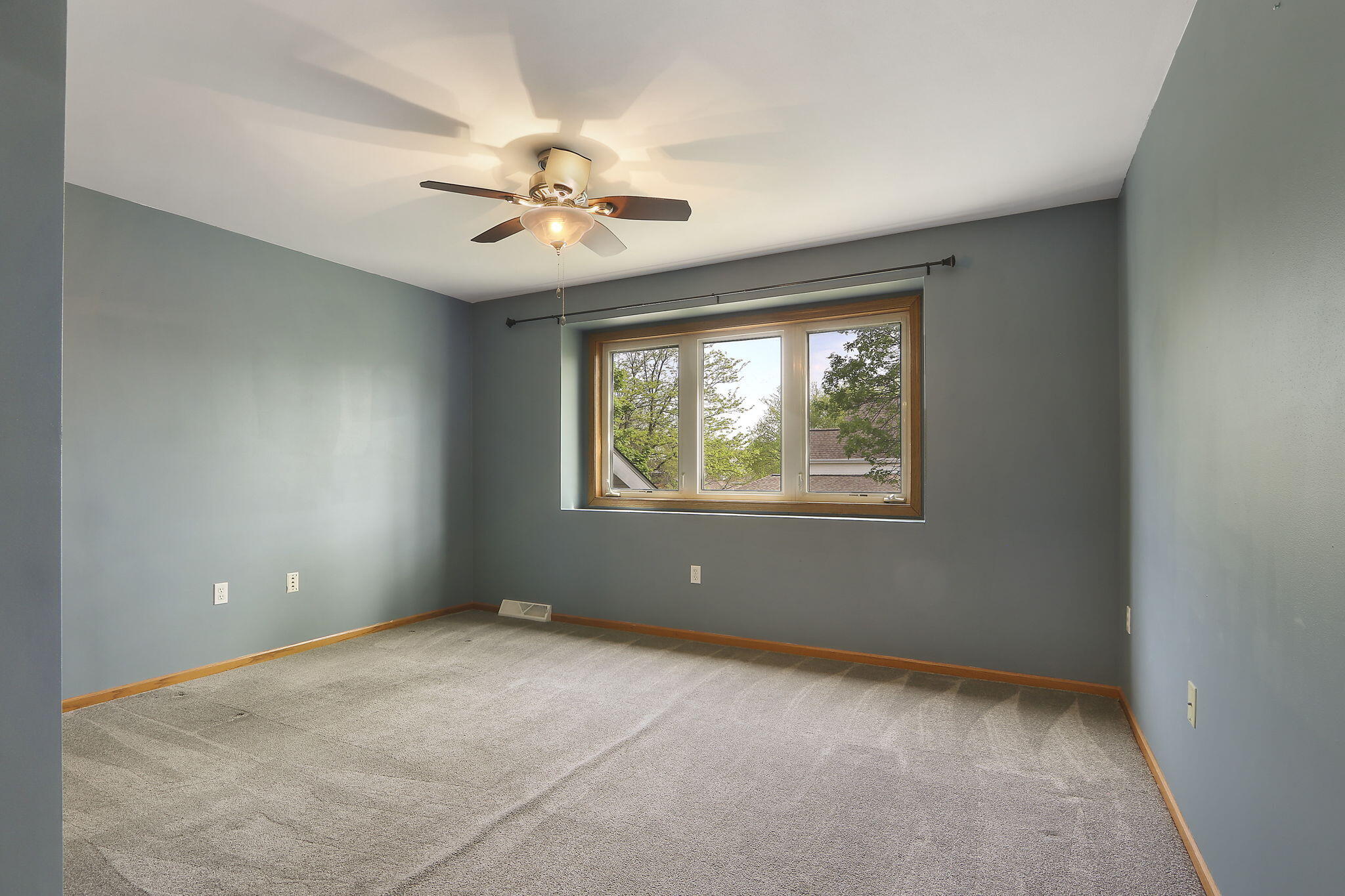 4669 S Forest Point Blvd, New Berlin
