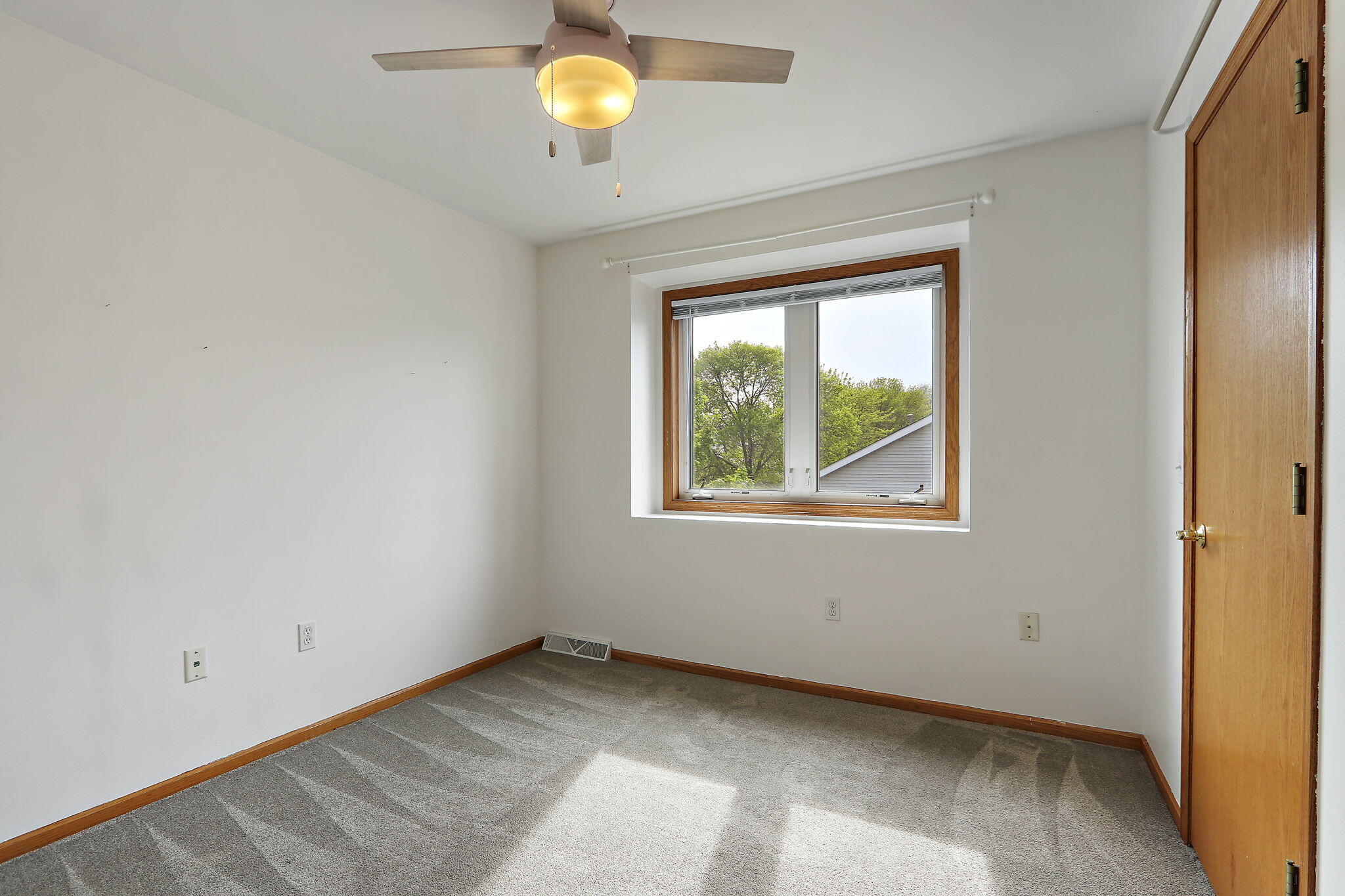 4669 S Forest Point Blvd, New Berlin