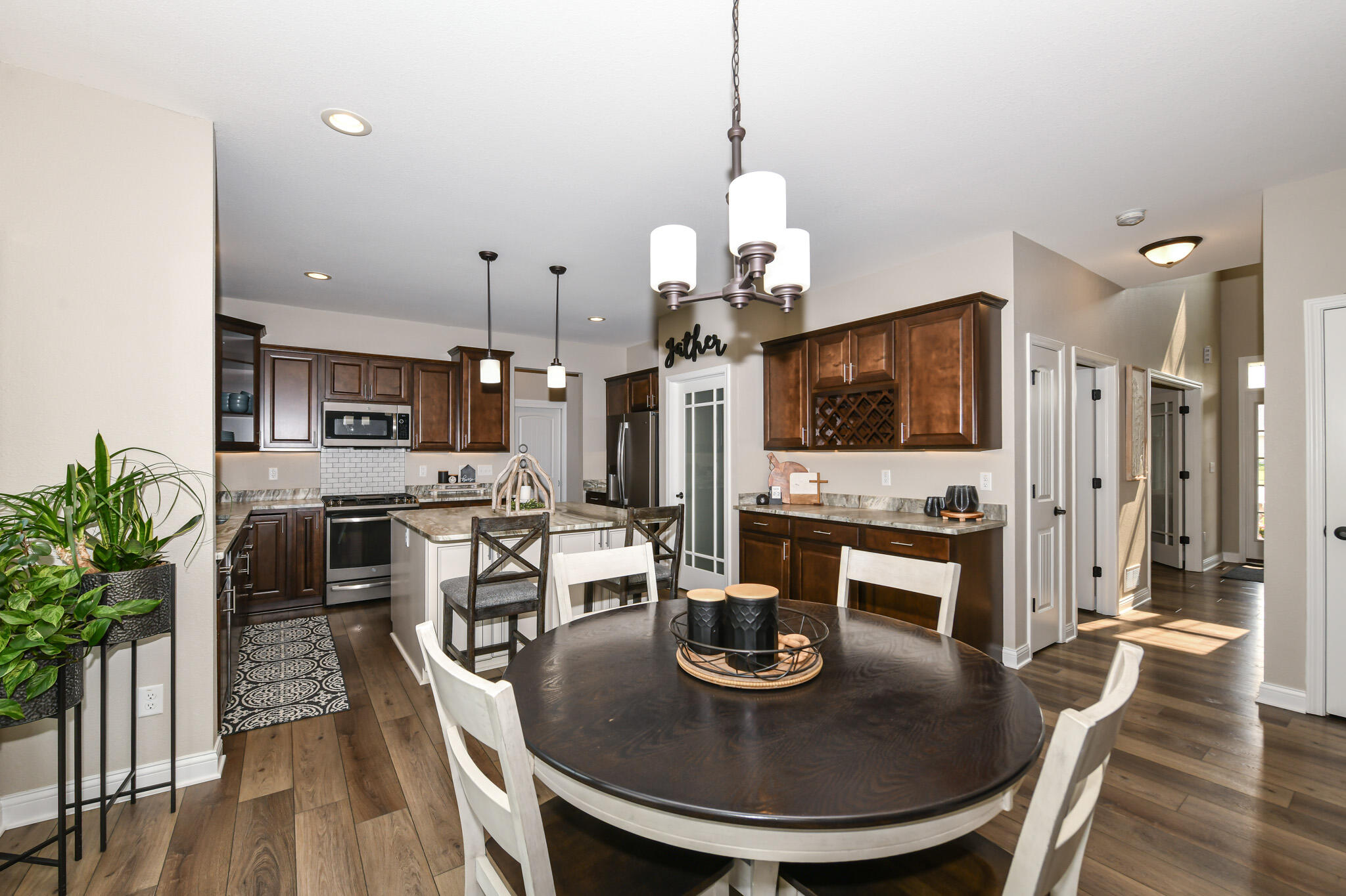 1508 Sara Ct