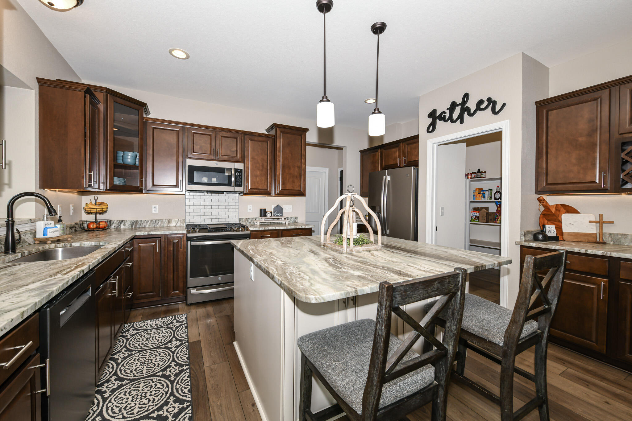 1508 Sara Ct