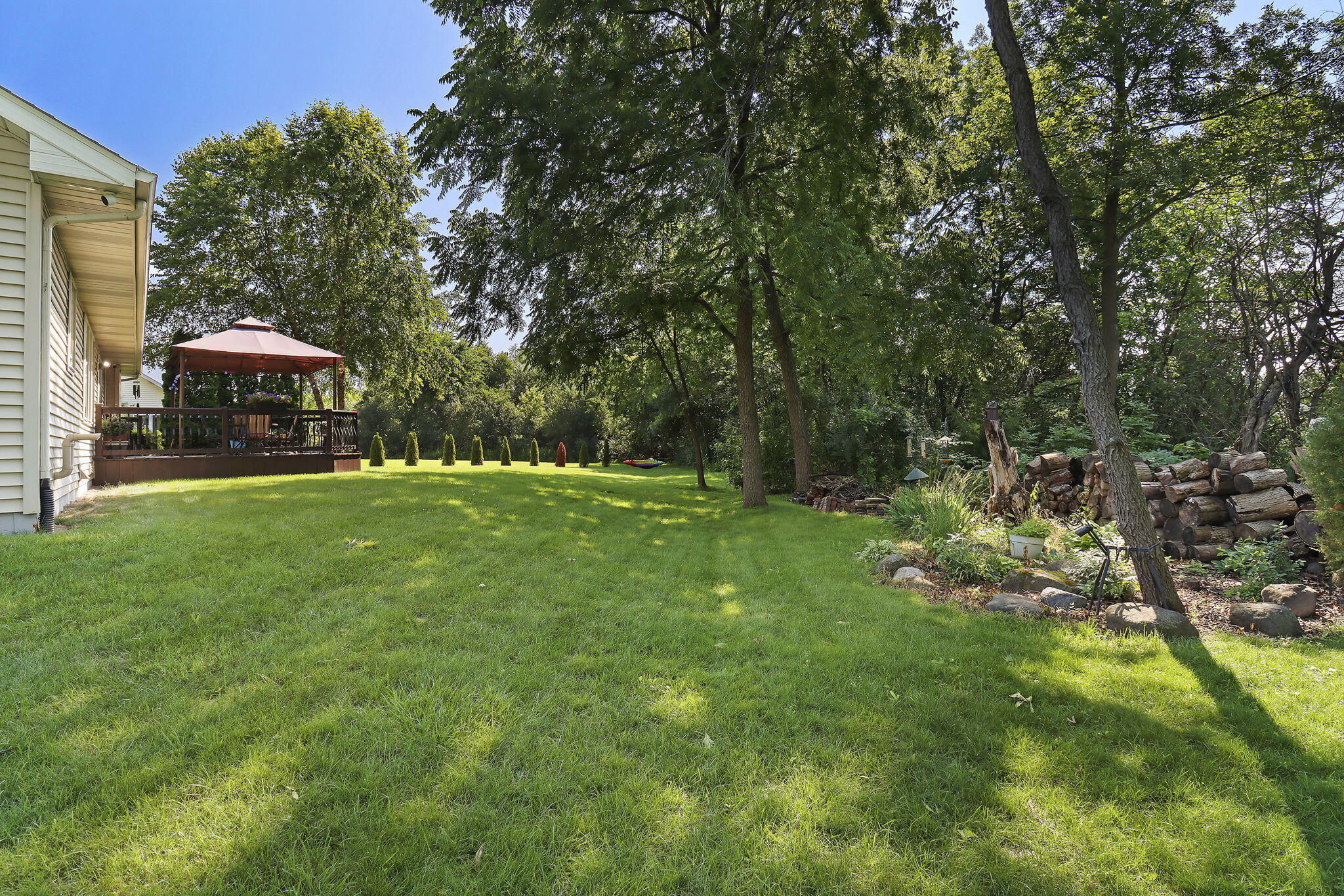 2108 Ravenswood Rd