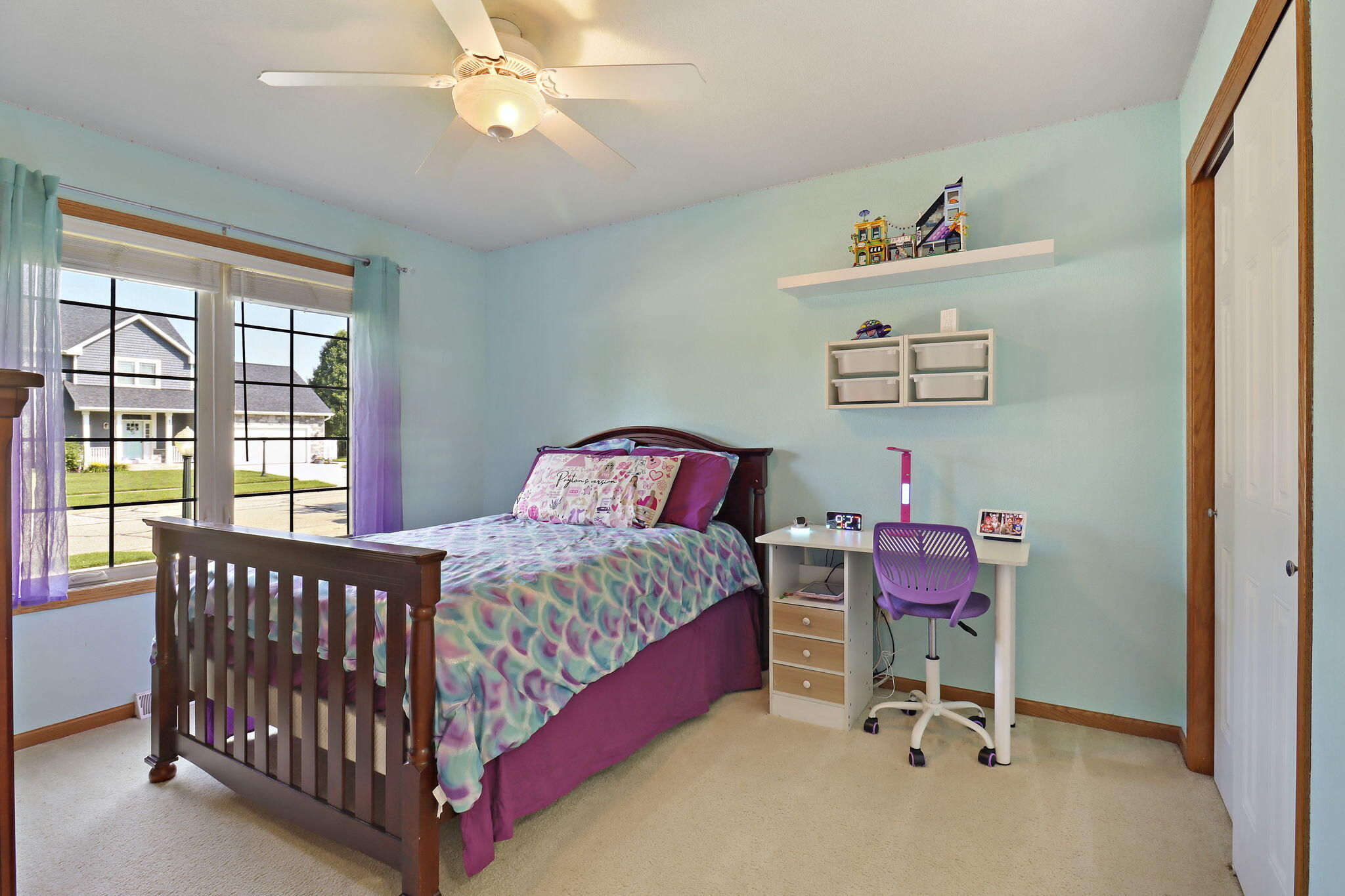 2108 Ravenswood Rd
