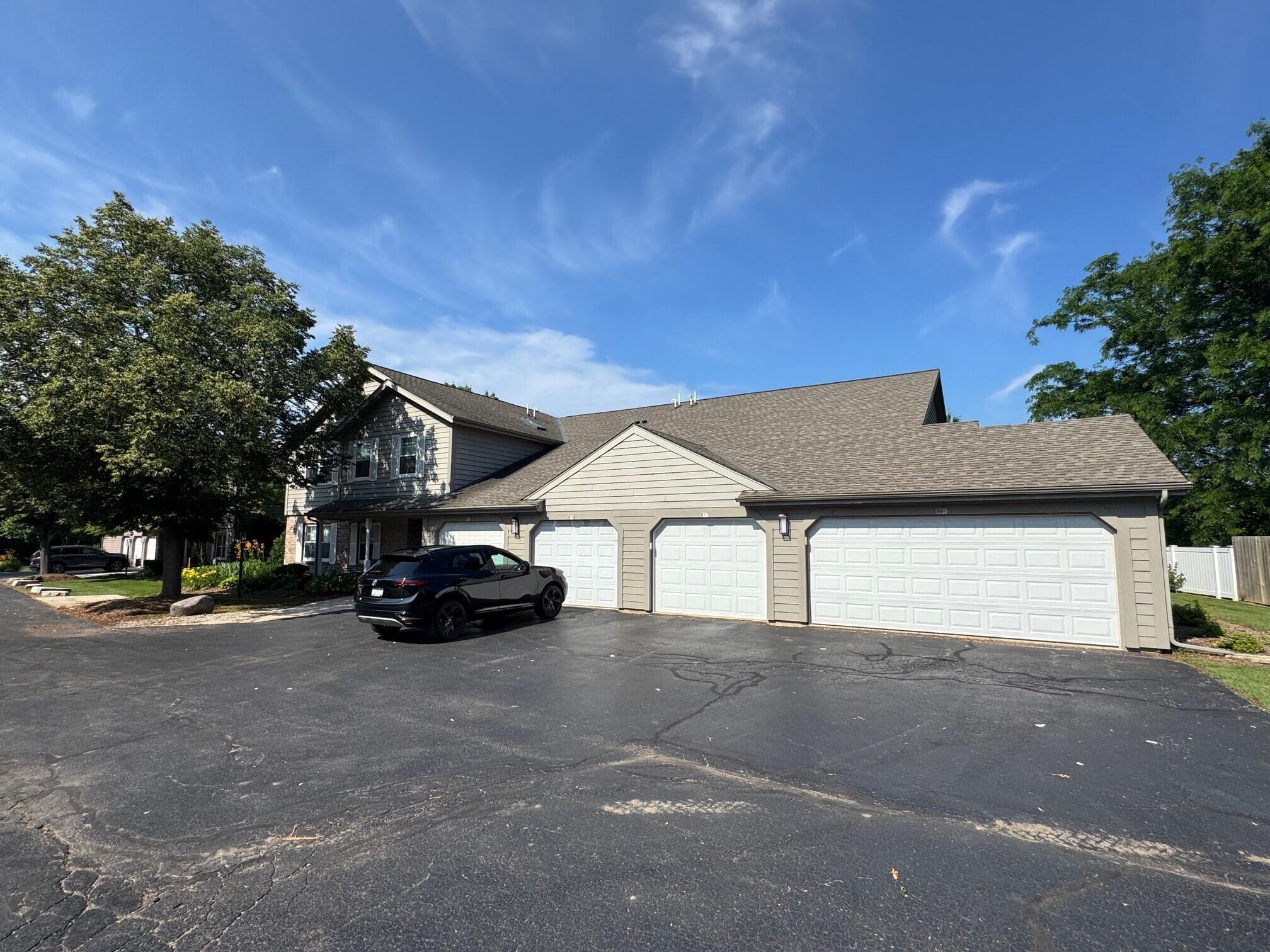 959 Dorothy Ct, Burlington
