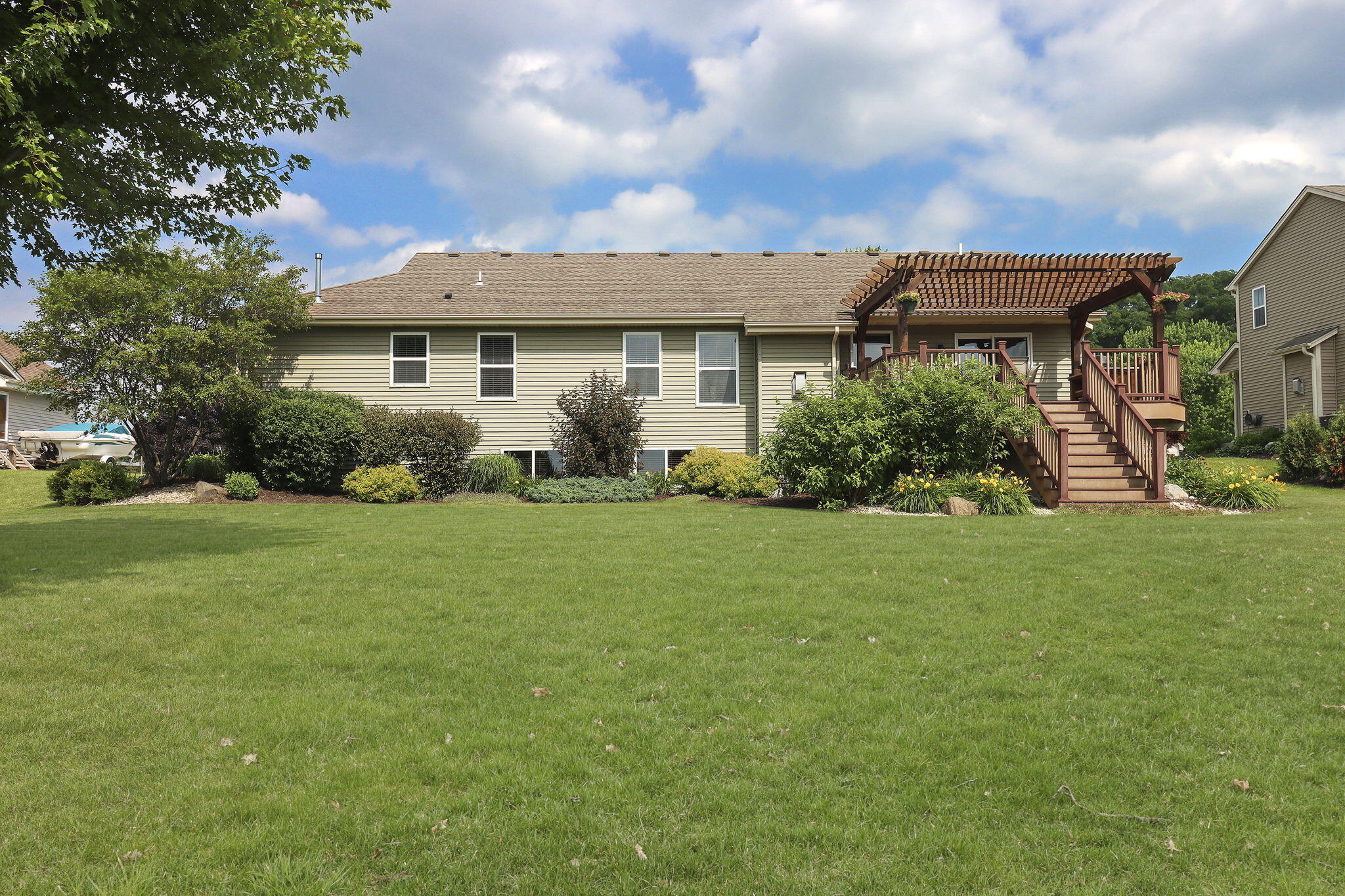844 Prairie View Dr, Rochester
