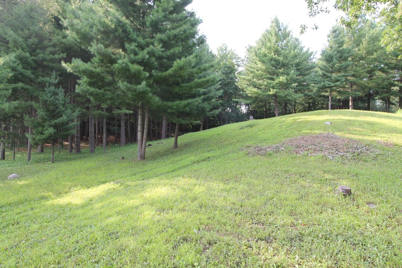 6834 HORSESHOE TRAIL